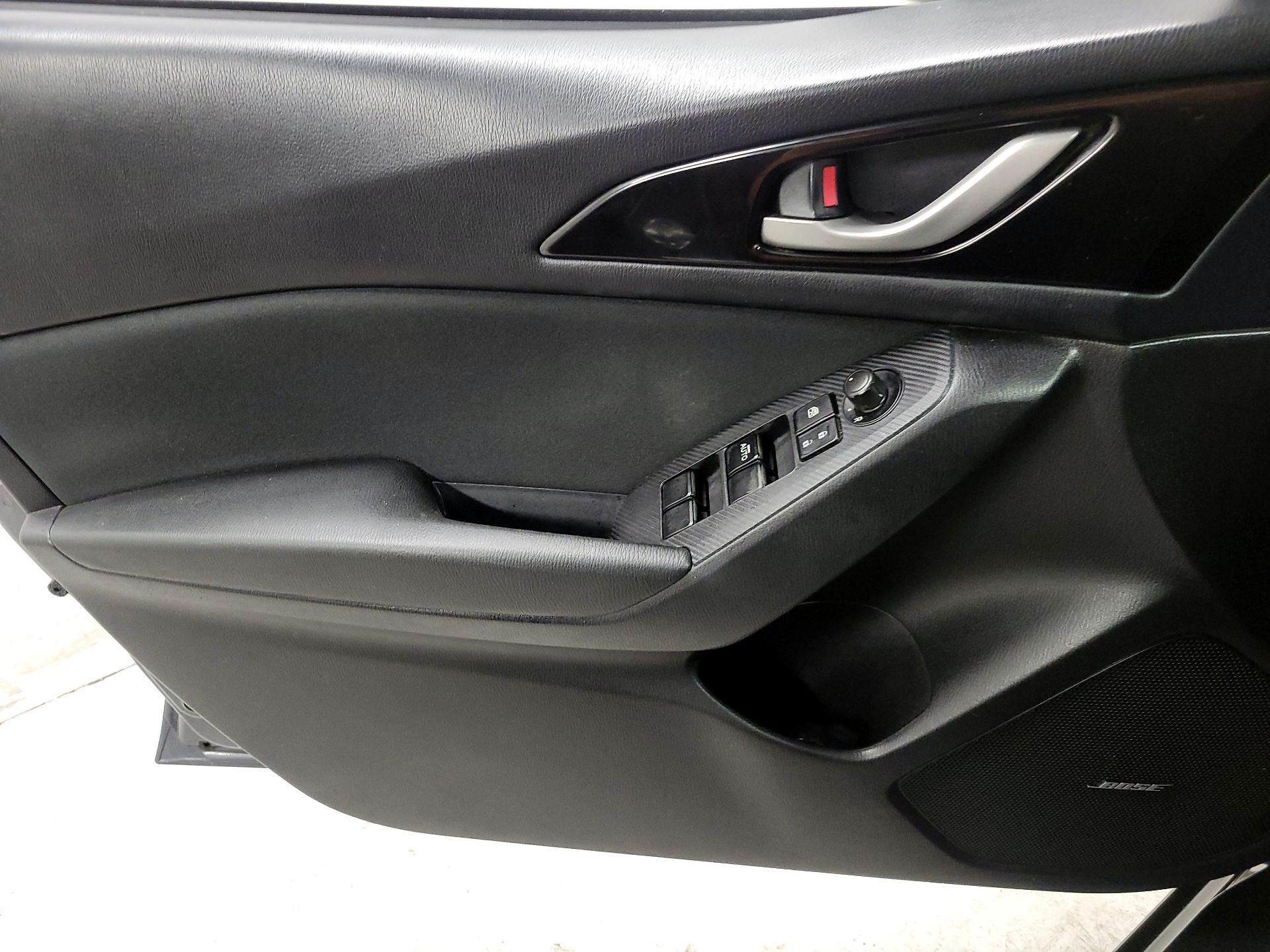 Thumbnail: 2015 Mazda Mazda3 - 12