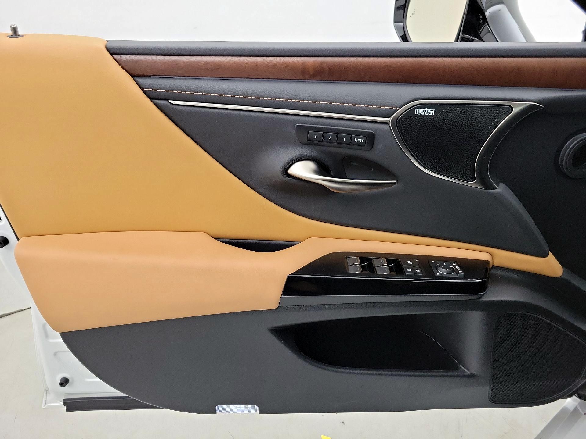 Thumbnail: 2024 Lexus ES - 12