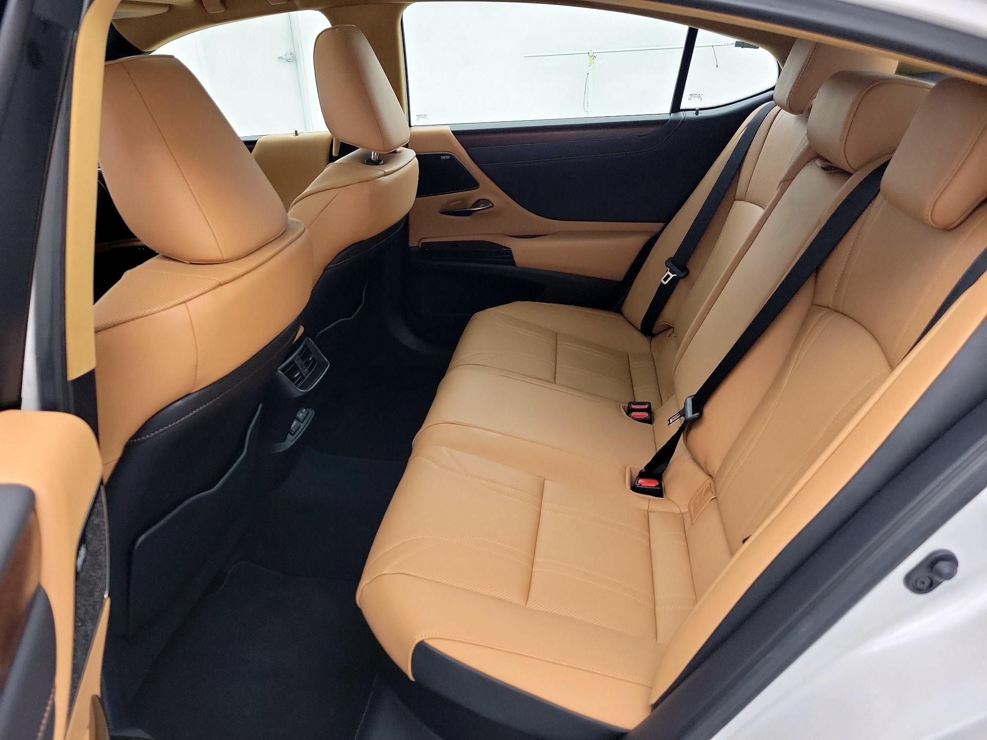 Thumbnail: 2024 Lexus ES - 20