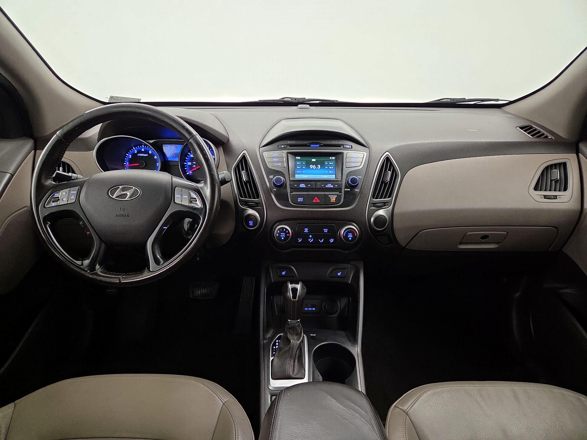 Thumbnail: 2015 Hyundai Tucson - 9