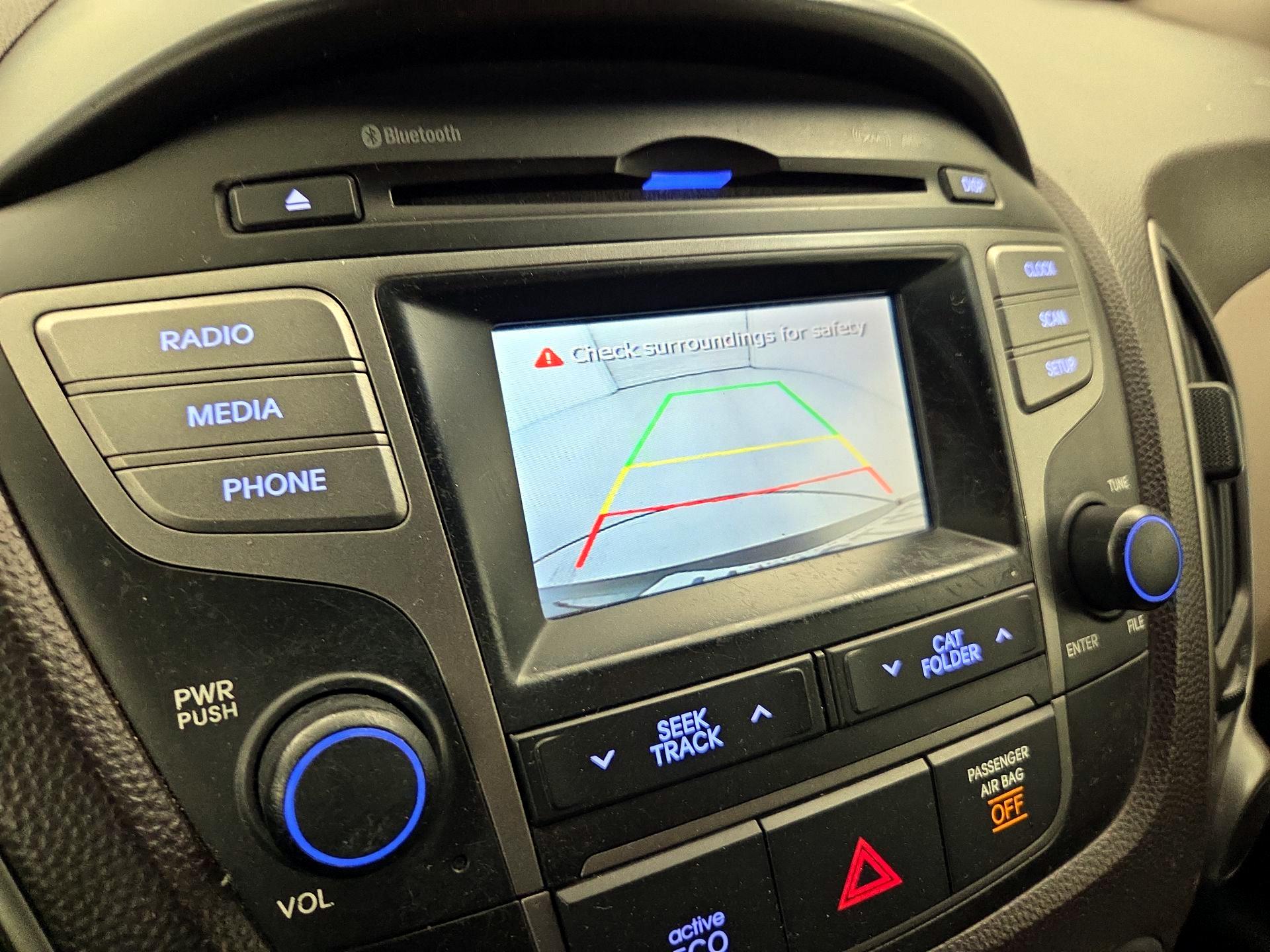 Thumbnail: 2015 Hyundai Tucson - 14