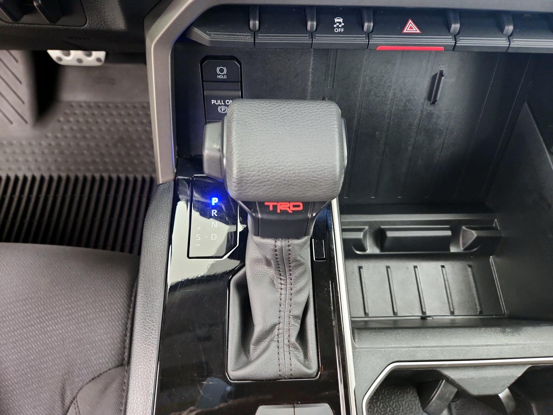 Thumbnail: 2024 Toyota Tundra - 17