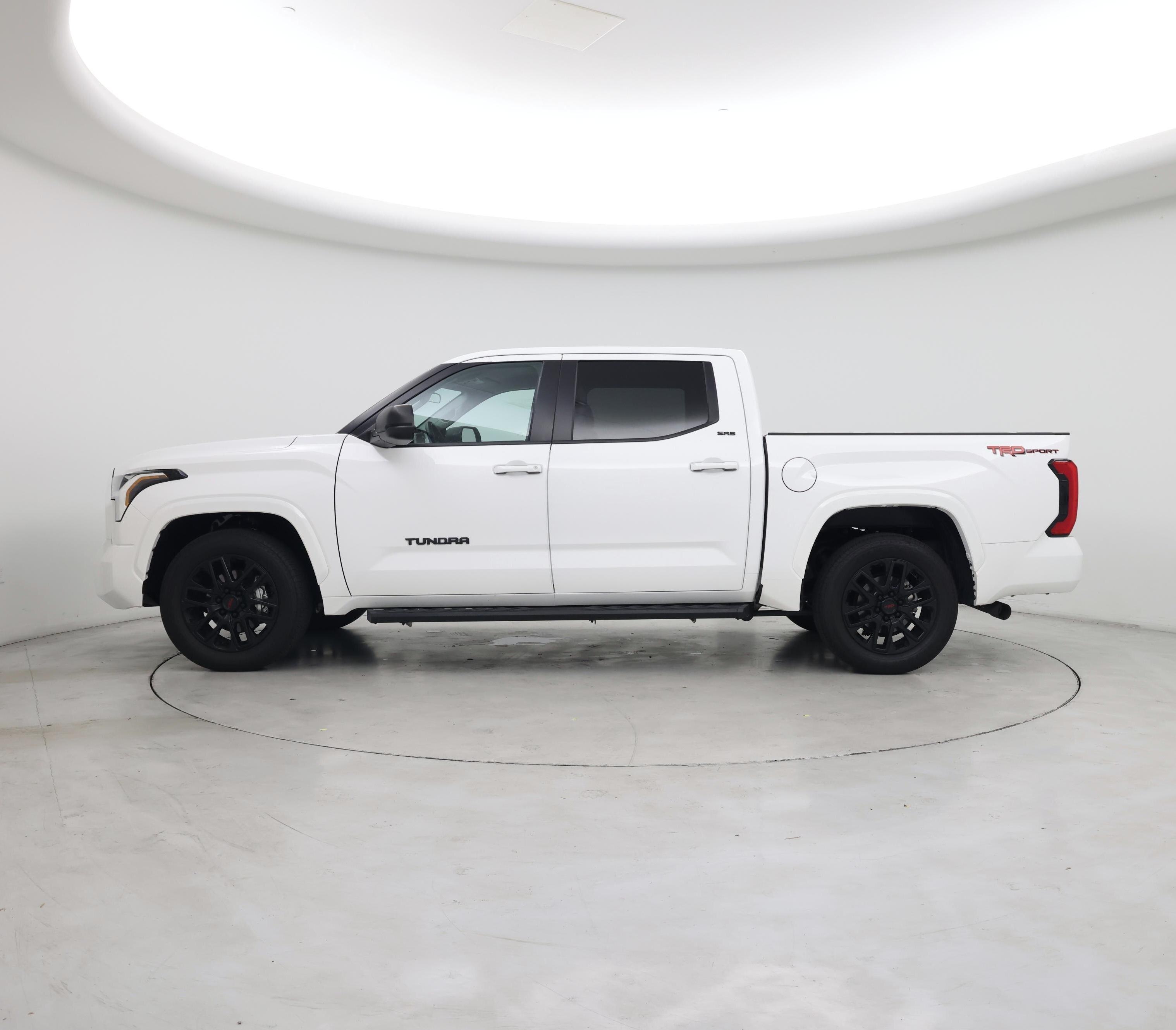 Thumbnail: 2024 Toyota Tundra - 3