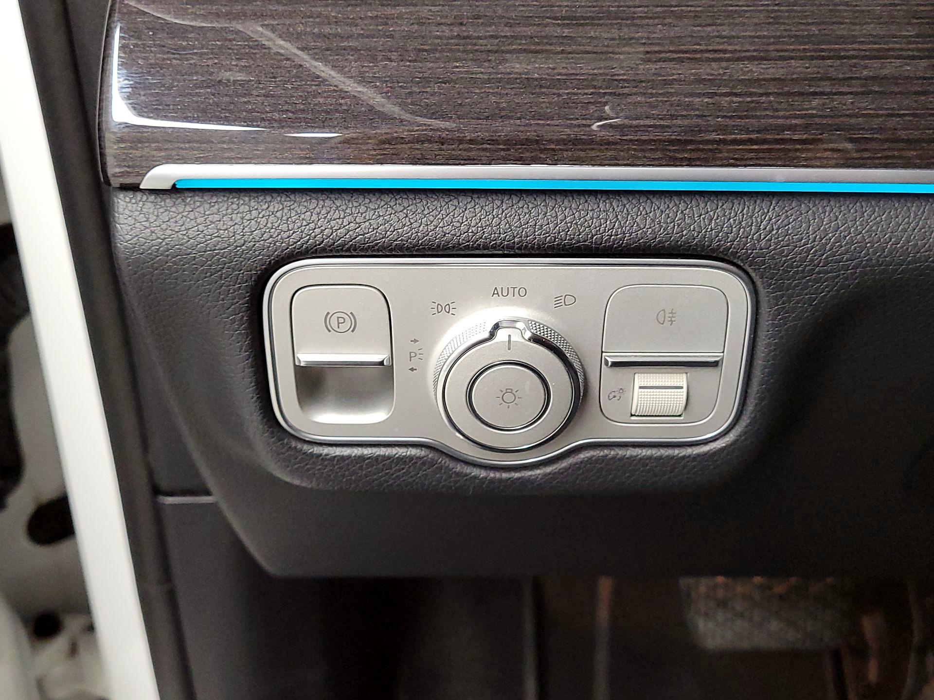 Thumbnail: 2020 Mercedes-Benz GLE - 13