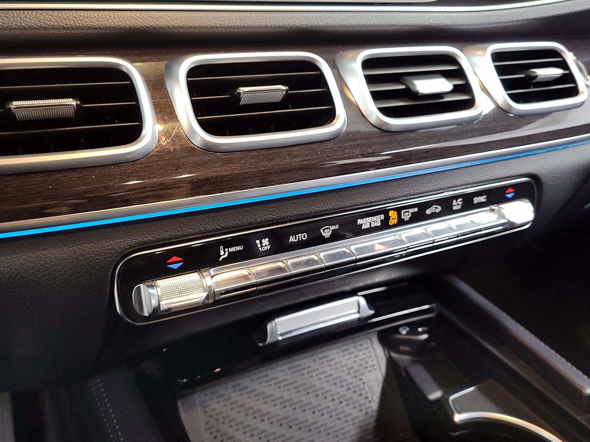 Thumbnail: 2020 Mercedes-Benz GLE - 16