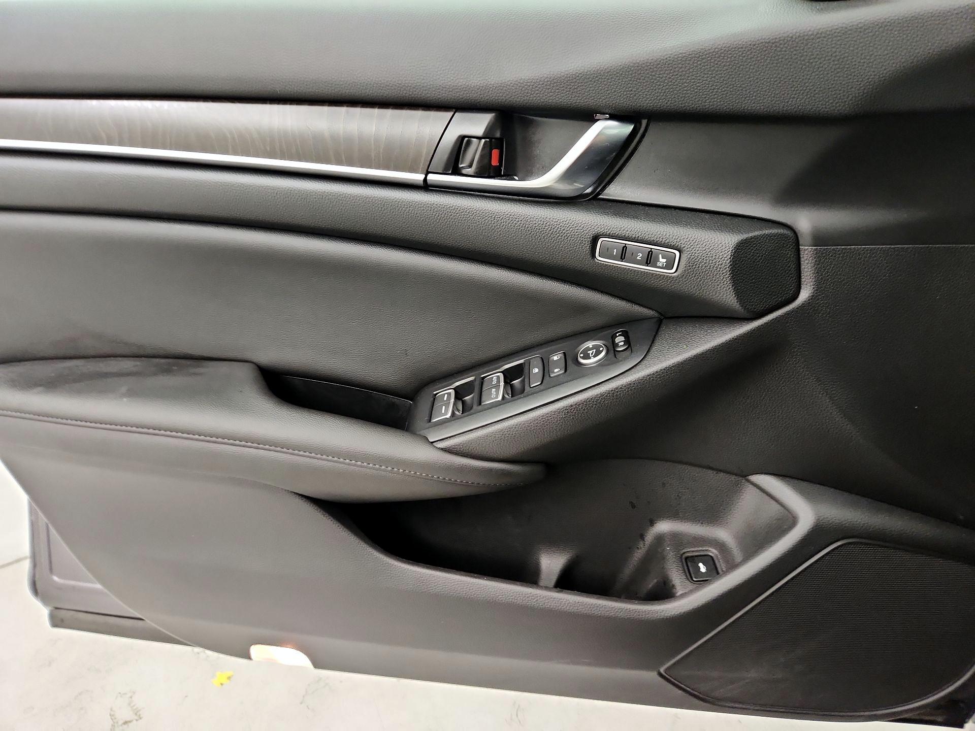 Thumbnail: 2019 Honda Accord - 12