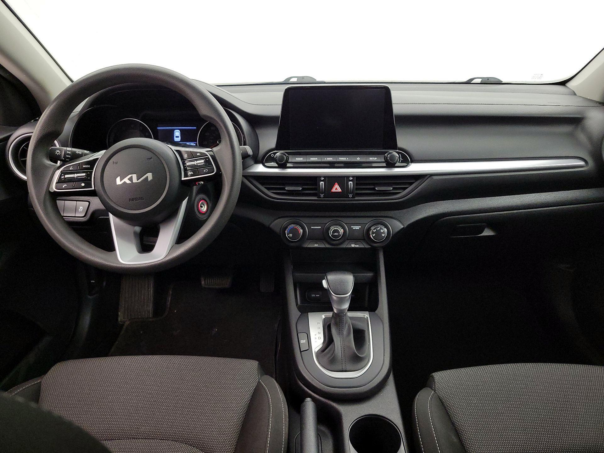 Thumbnail: 2023 Kia Forte - 9