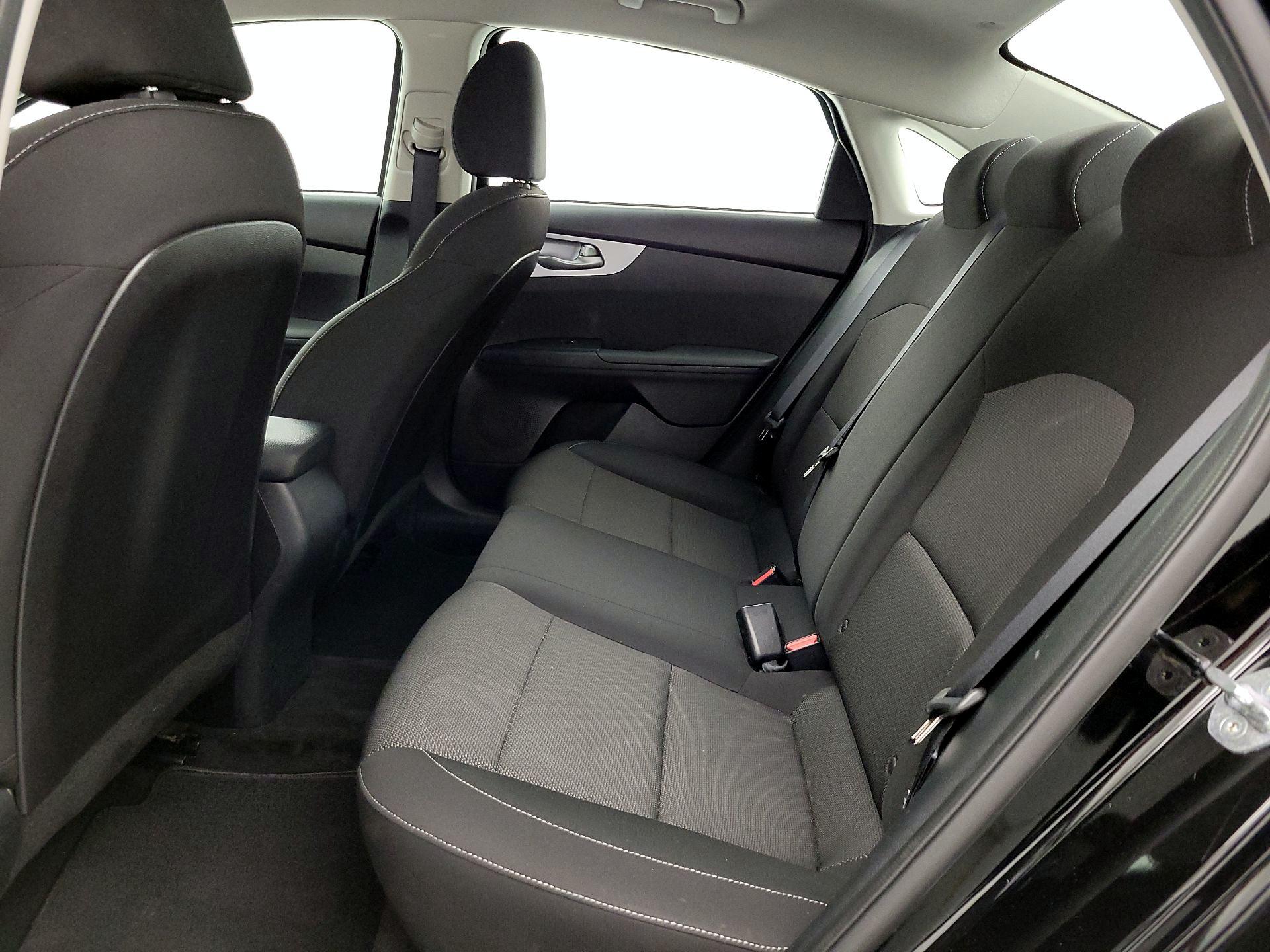 Thumbnail: 2023 Kia Forte - 19