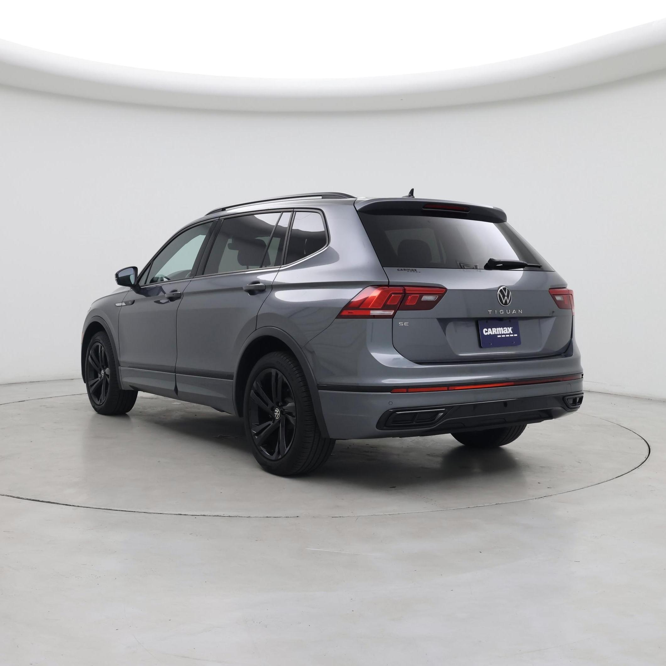 Thumbnail: 2023 Volkswagen Tiguan - 2