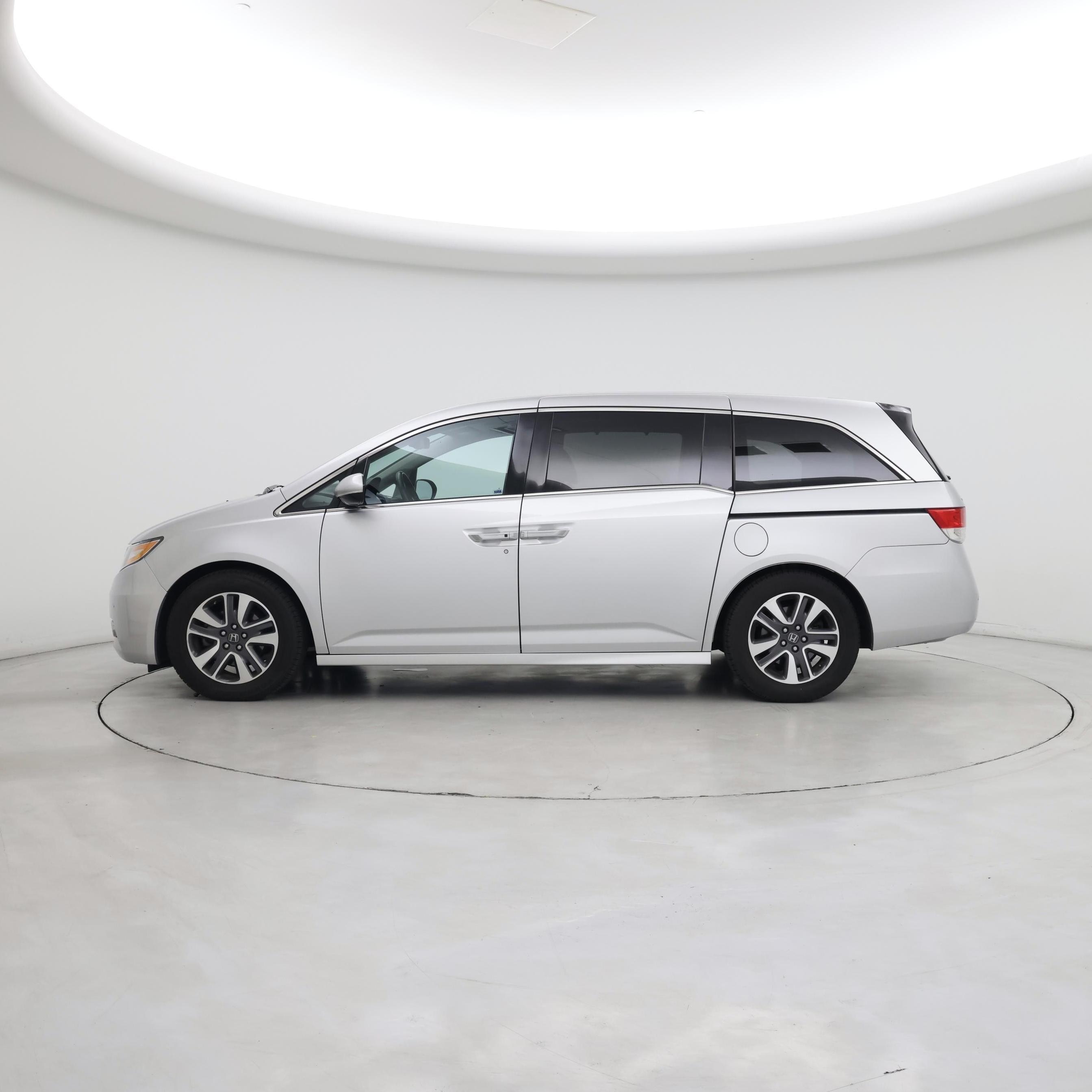 Thumbnail: 2014 Honda Odyssey - 3