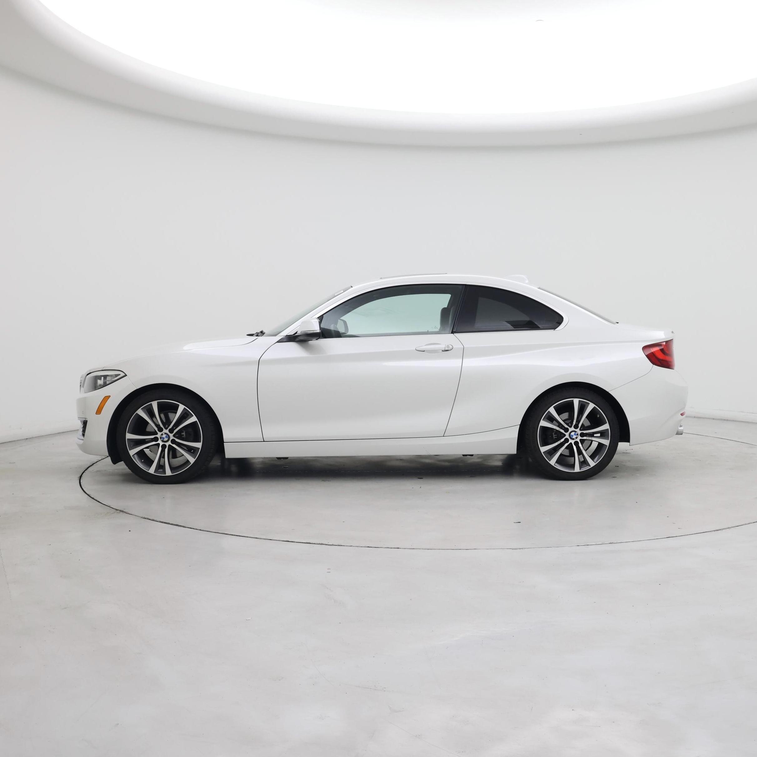 Thumbnail: 2017 BMW 2 Series - 3