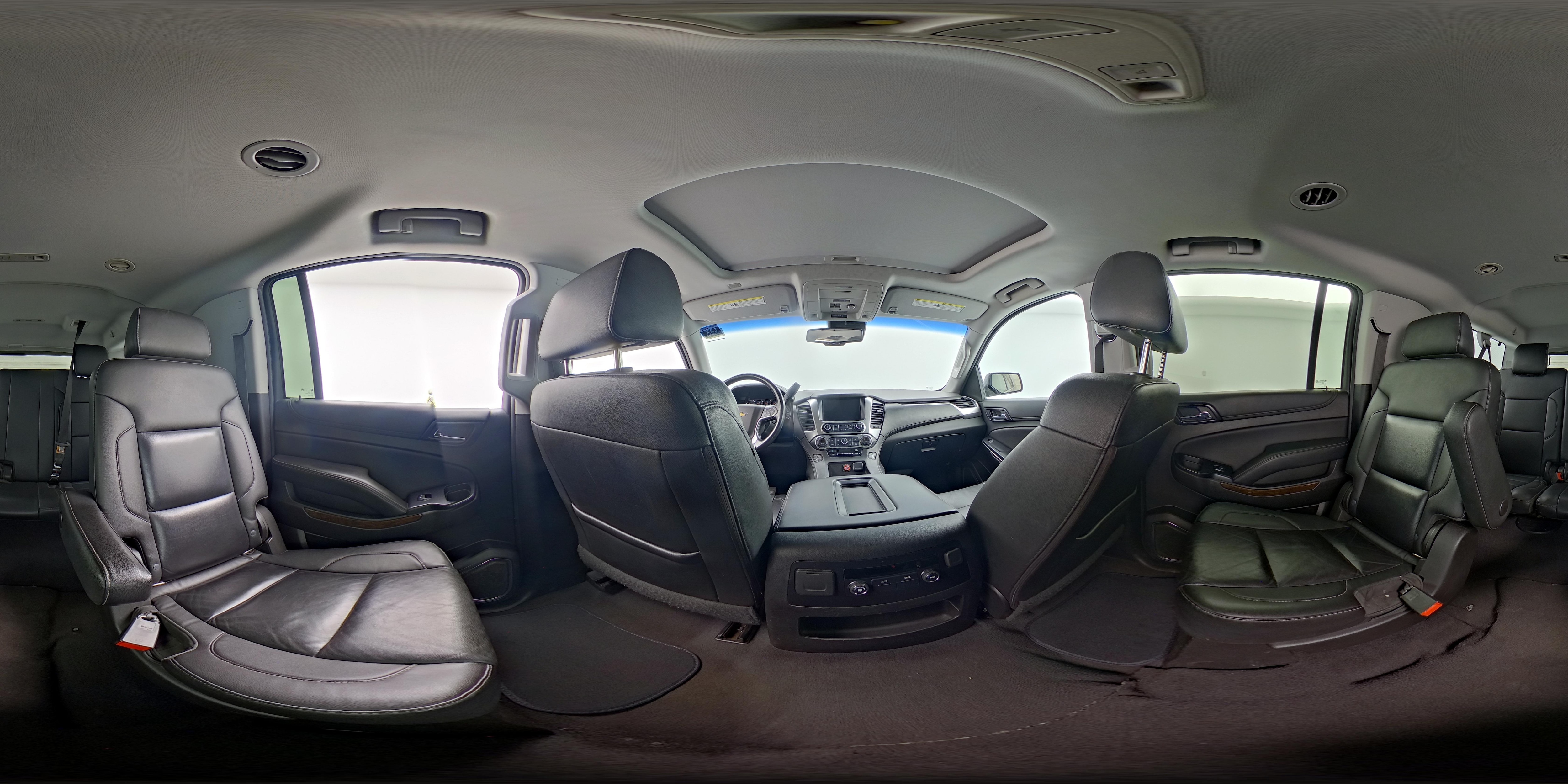 2019 Chevrolet Suburban LT - Photo 25