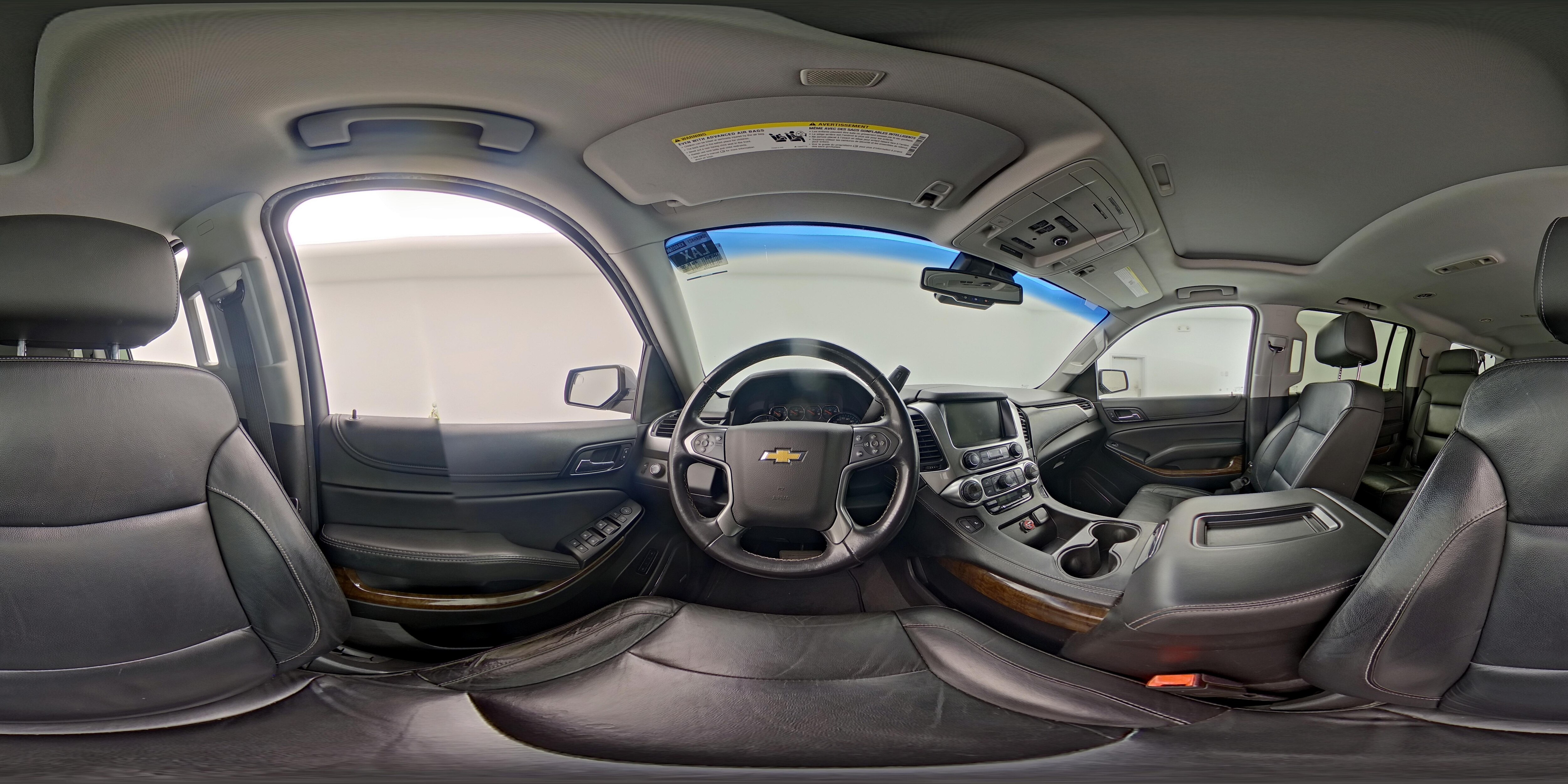 2019 Chevrolet Suburban LT - Photo 26