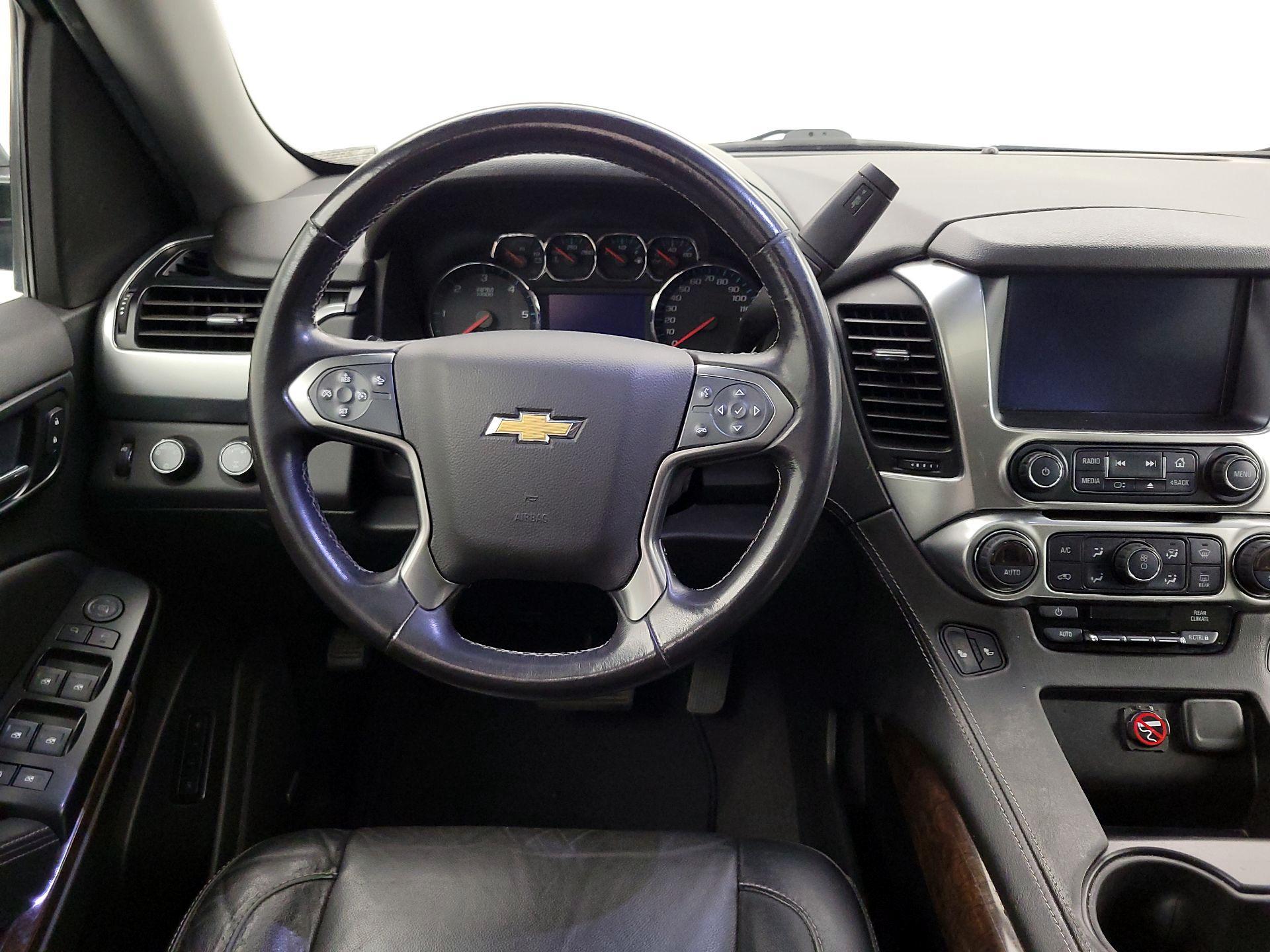 Thumbnail: 2019 Chevrolet Suburban - 10