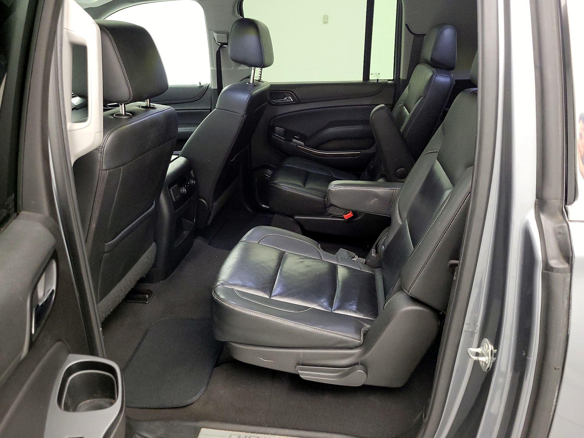 Thumbnail: 2019 Chevrolet Suburban - 19