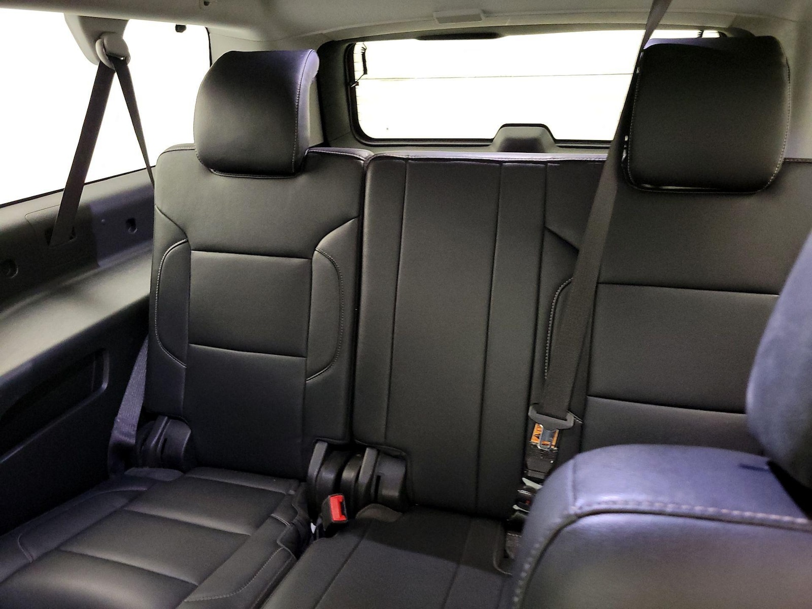 2019 Chevrolet Suburban LT - Photo 21