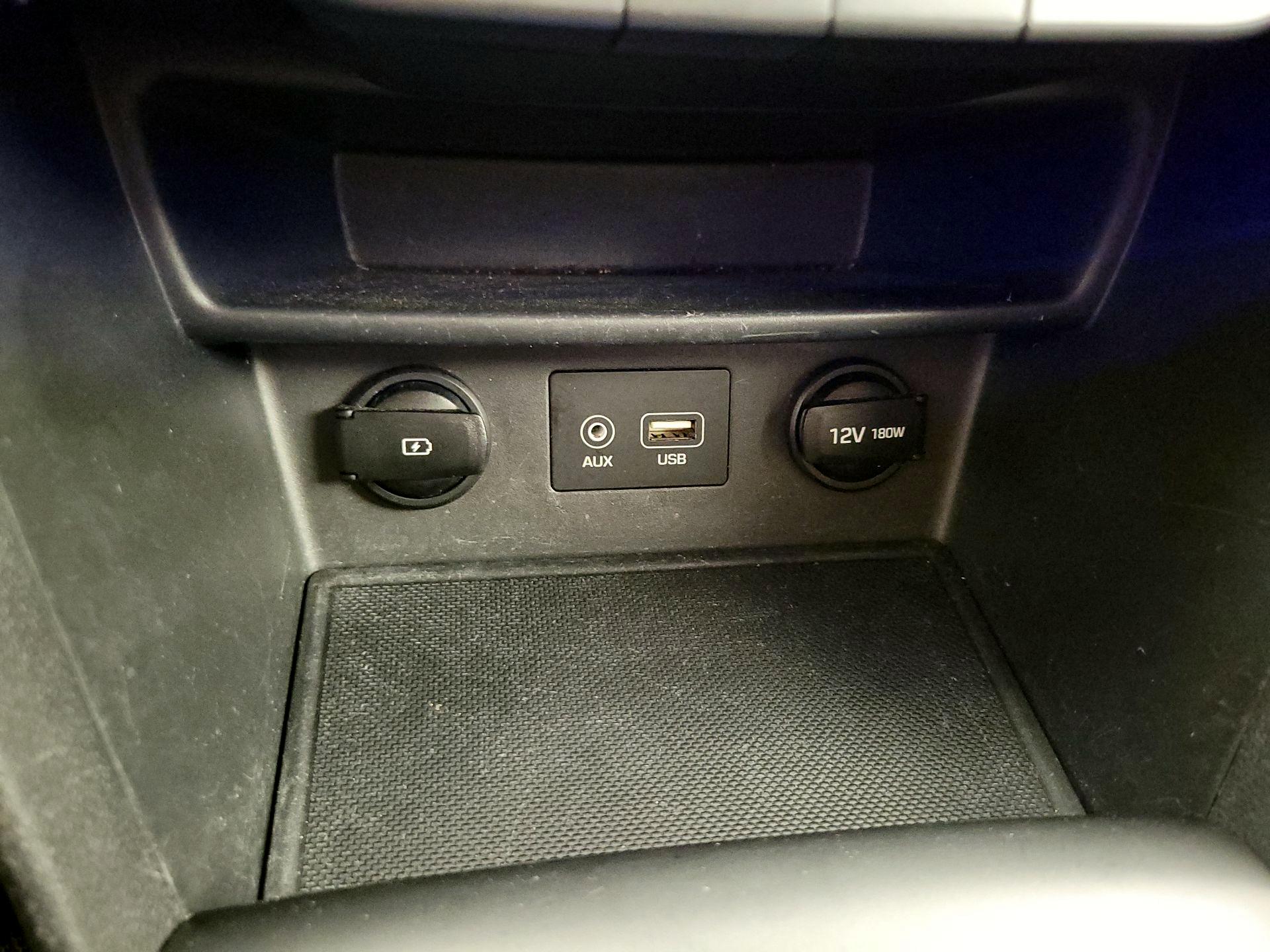 Thumbnail: 2019 Hyundai Kona - 18