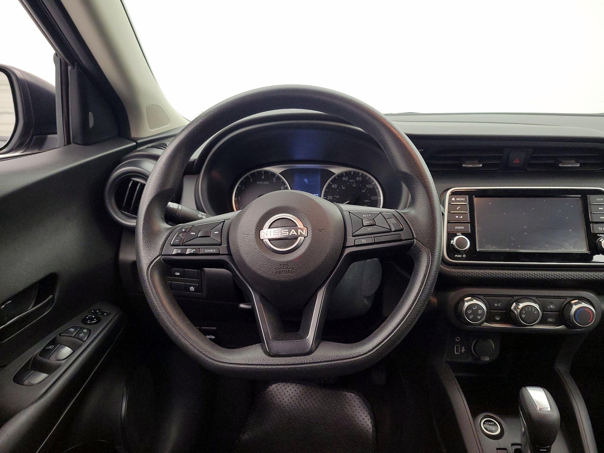 Thumbnail: 2023 Nissan Kicks - 10