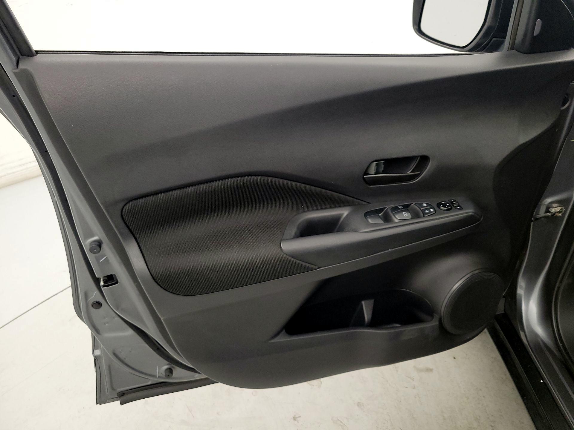 Thumbnail: 2023 Nissan Kicks - 12