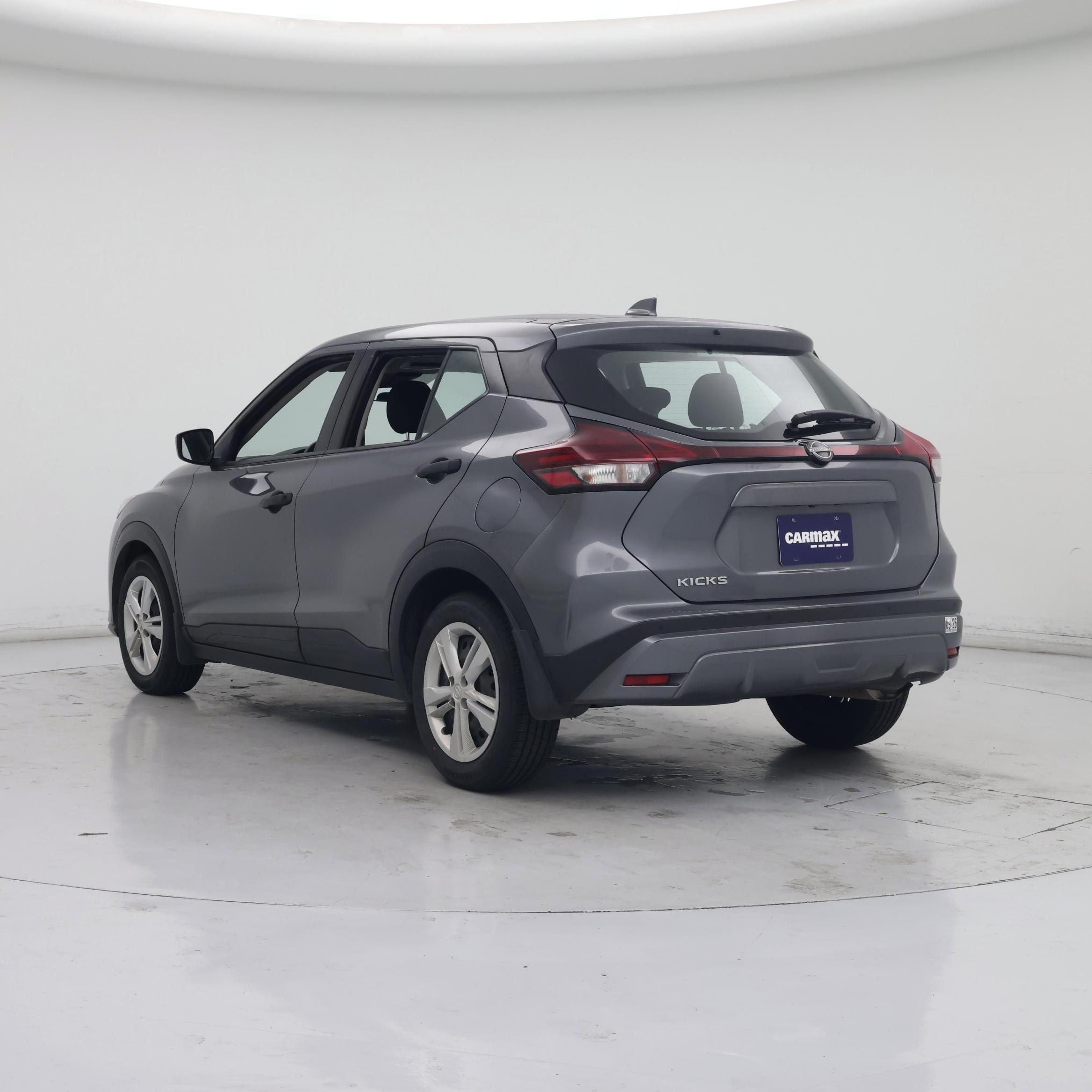 Thumbnail: 2023 Nissan Kicks - 2