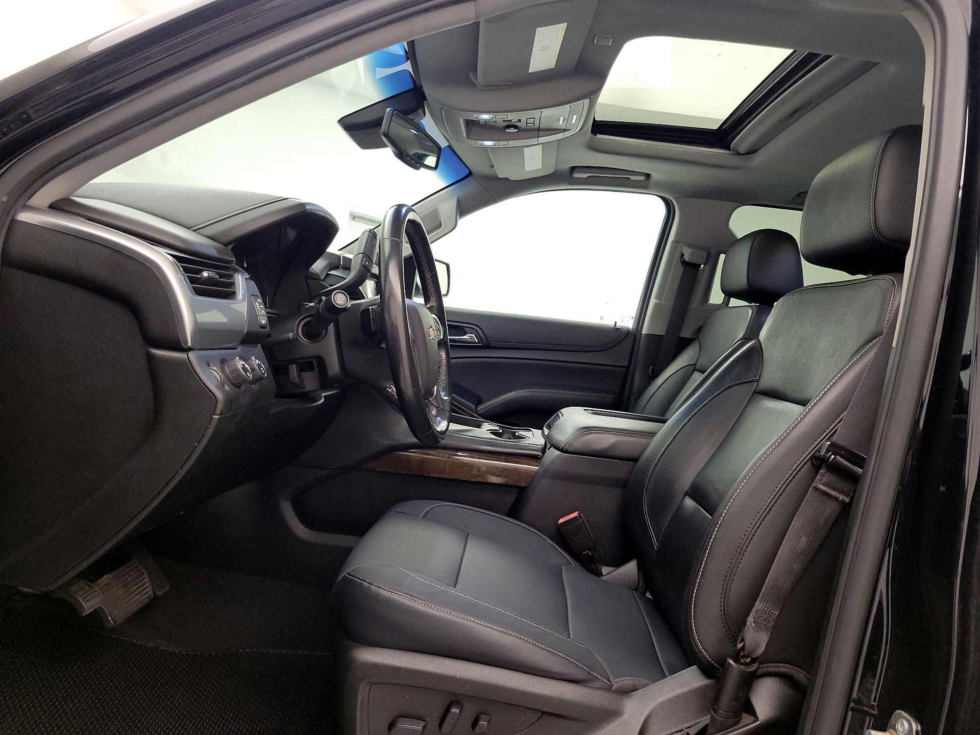 Thumbnail: 2019 Chevrolet Suburban - 11