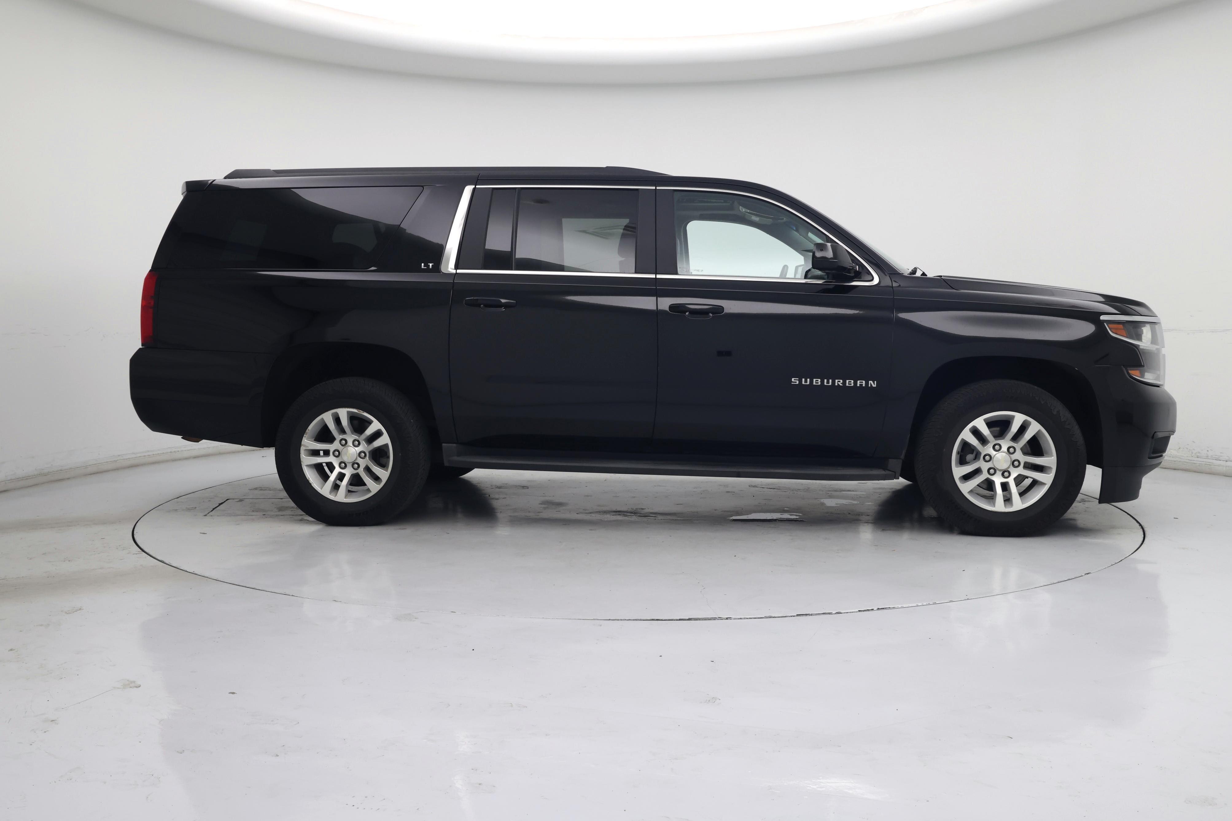 Thumbnail: 2019 Chevrolet Suburban - 7