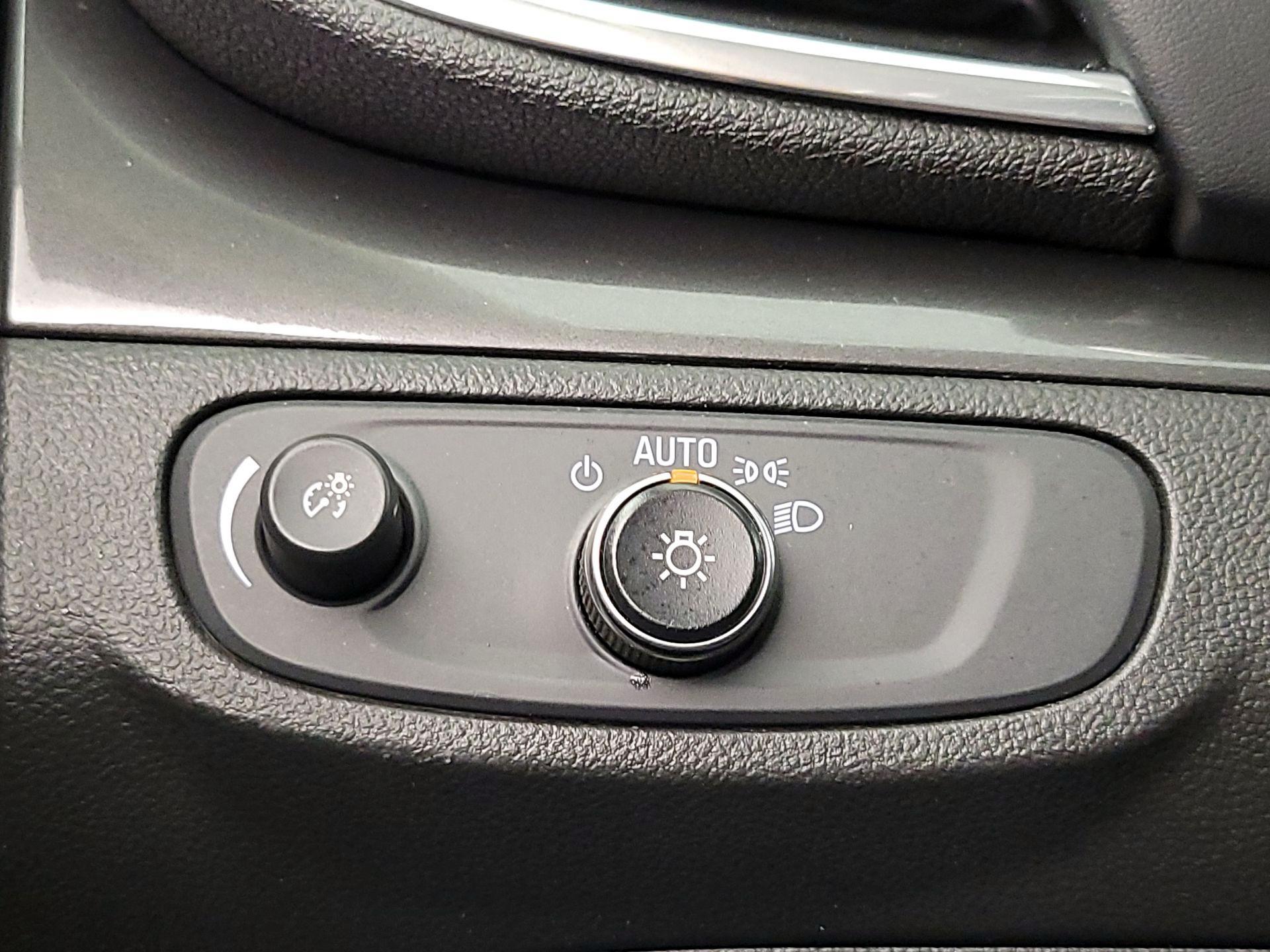 Thumbnail: 2020 Buick Encore - 13