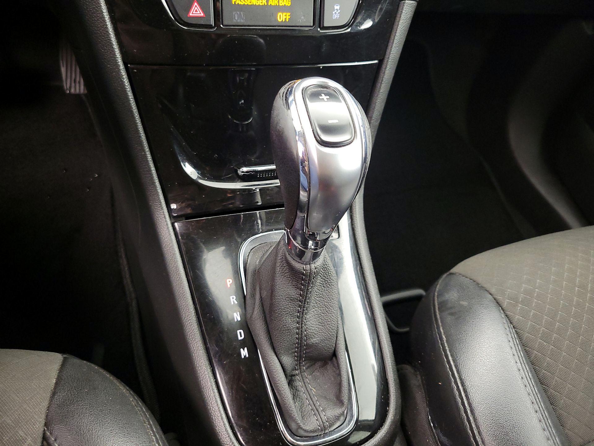 Thumbnail: 2020 Buick Encore - 18