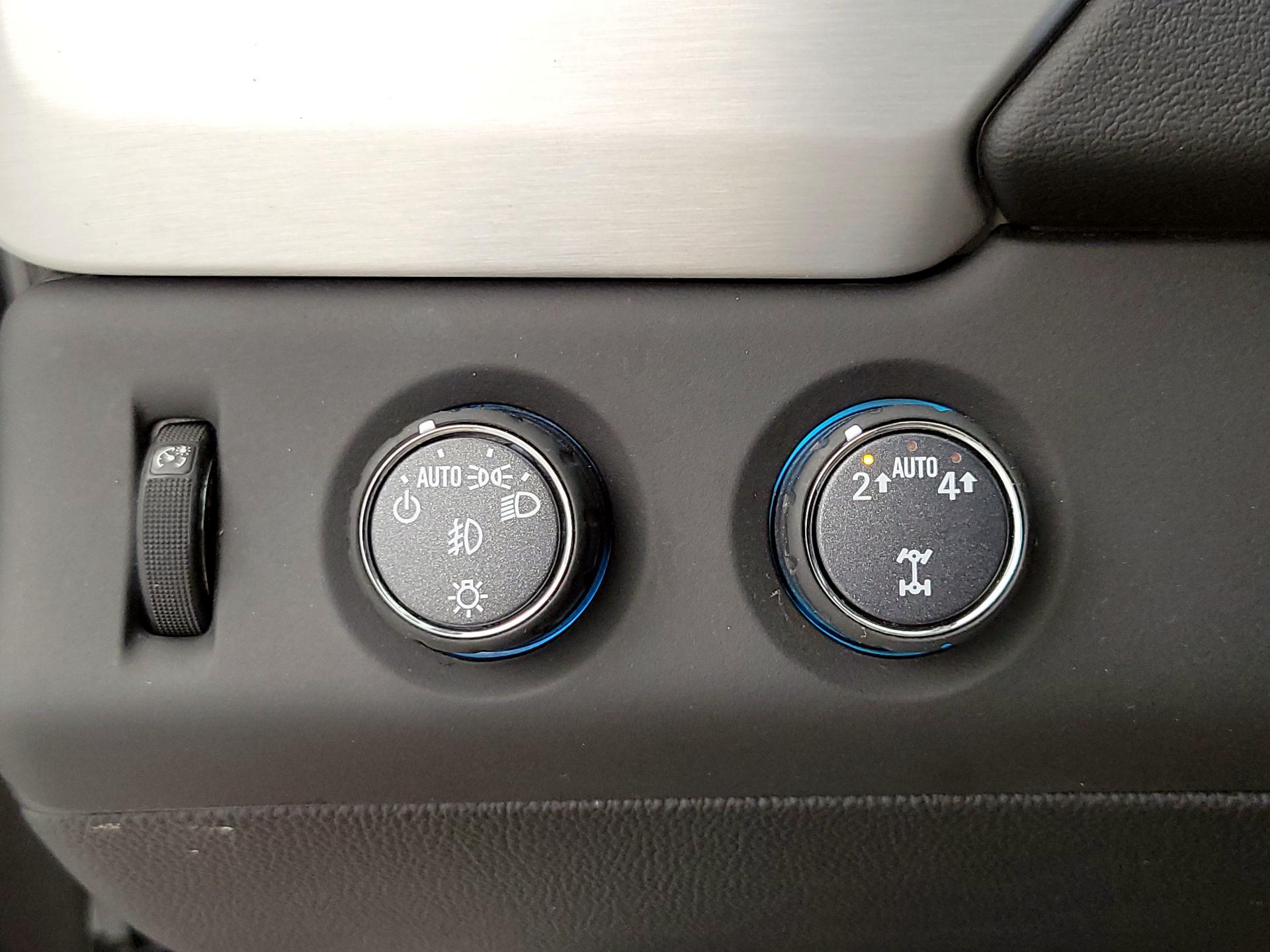 Thumbnail: 2020 GMC Yukon XL - 13