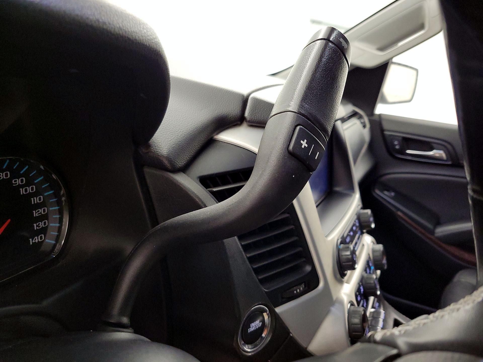 Thumbnail: 2020 GMC Yukon XL - 17