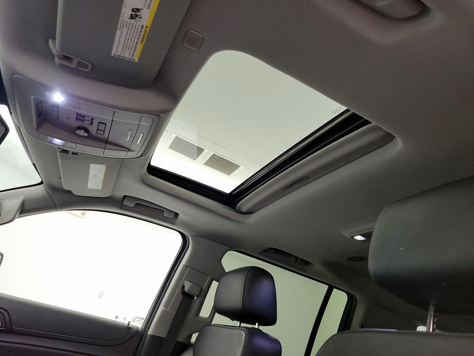 Thumbnail: 2020 GMC Yukon XL - 19