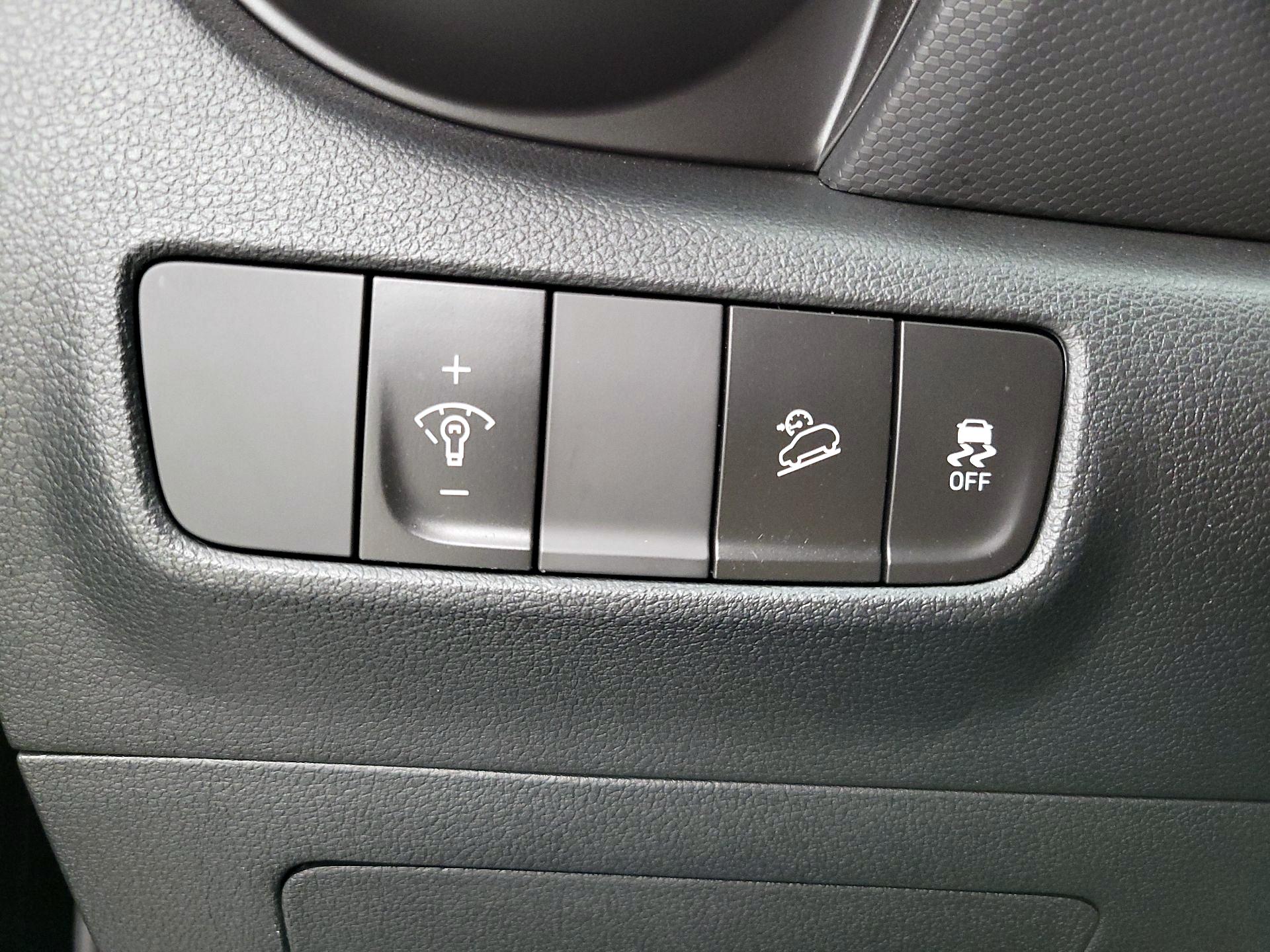 Thumbnail: 2023 Hyundai Kona - 13