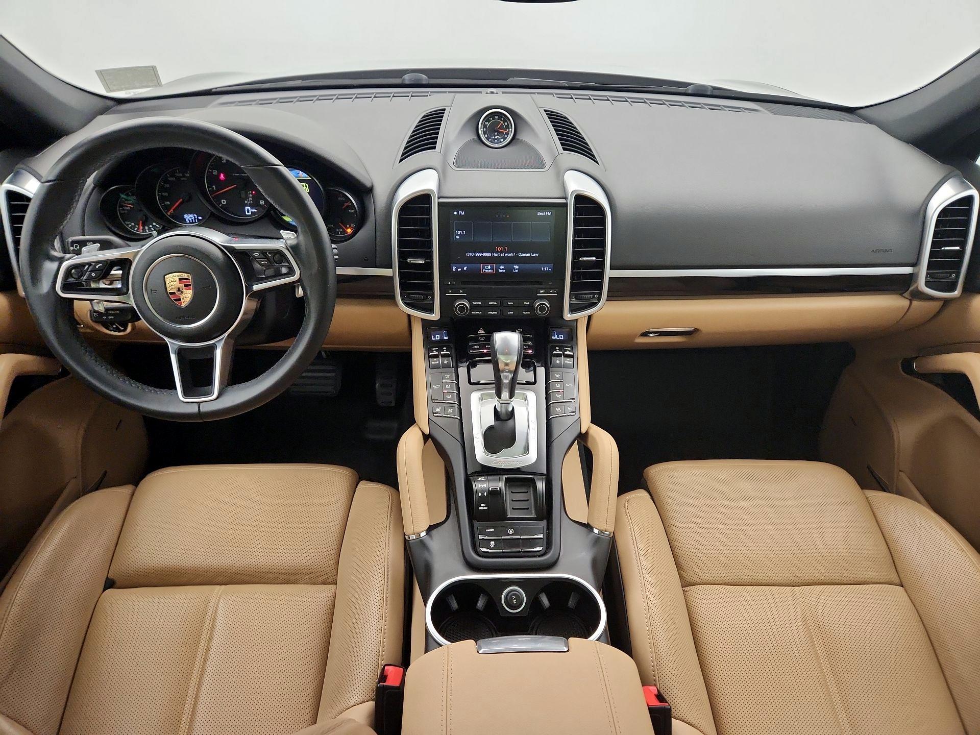 Thumbnail: 2017 Porsche Cayenne - 9