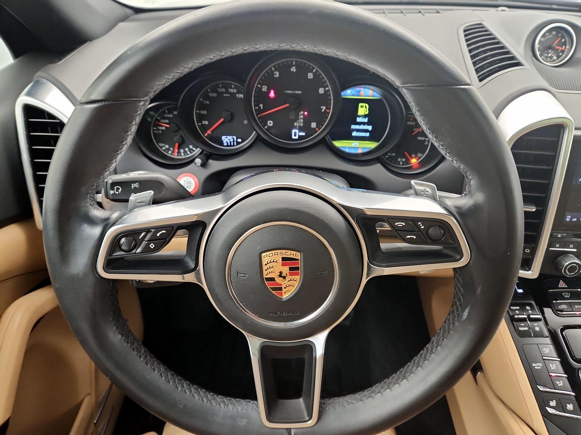 Thumbnail: 2017 Porsche Cayenne - 10