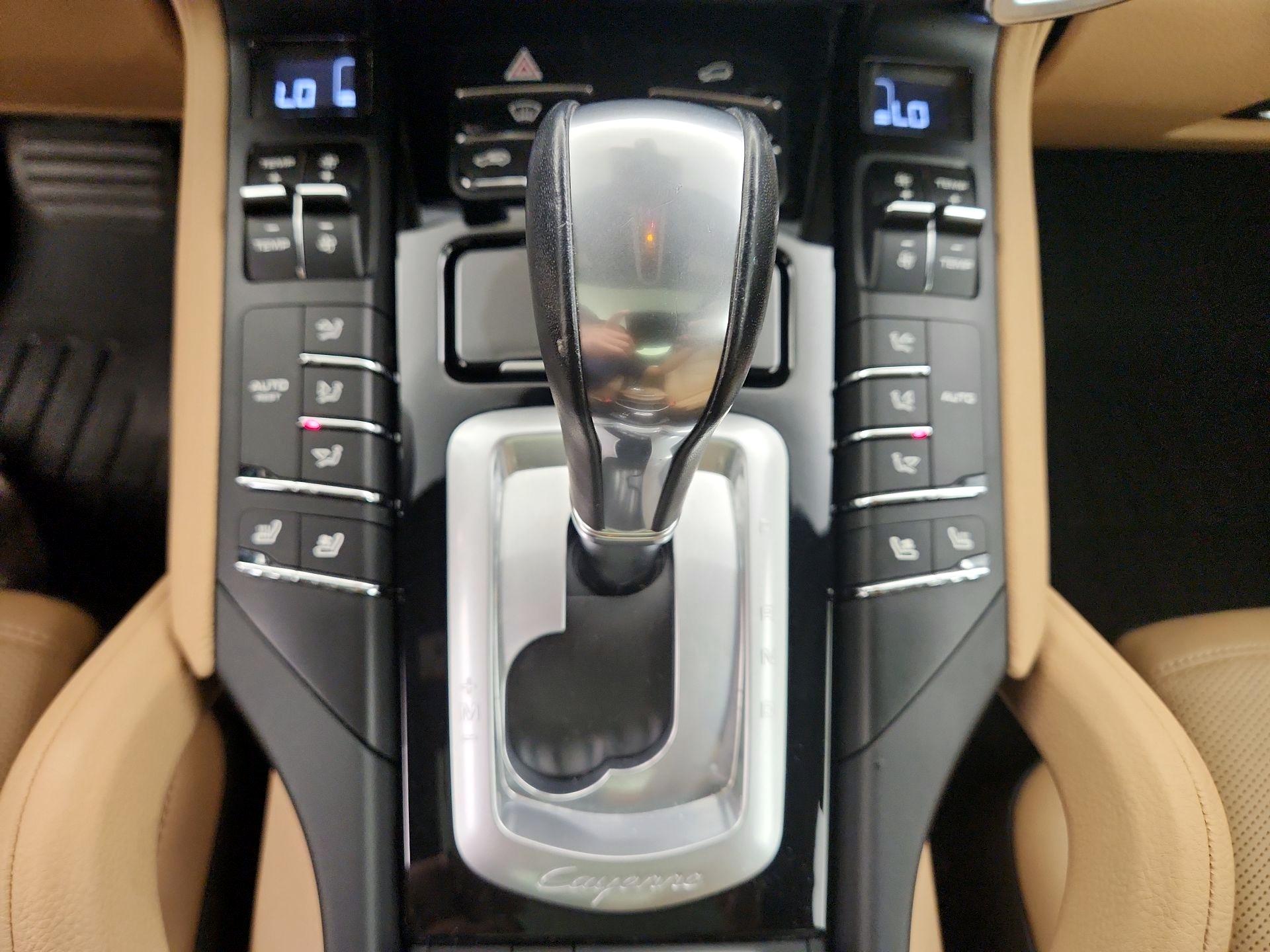 Thumbnail: 2017 Porsche Cayenne - 18