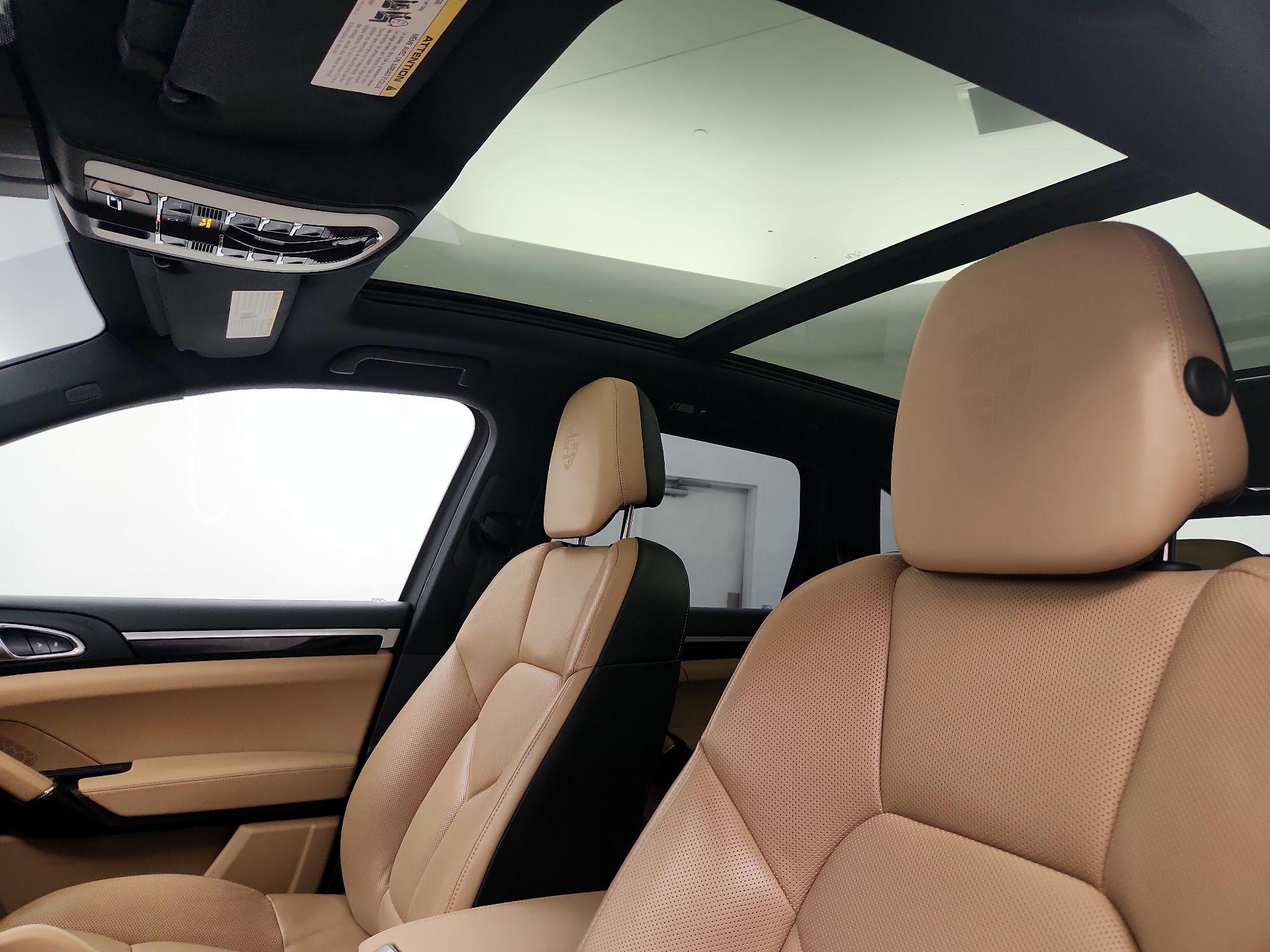 Thumbnail: 2017 Porsche Cayenne - 19