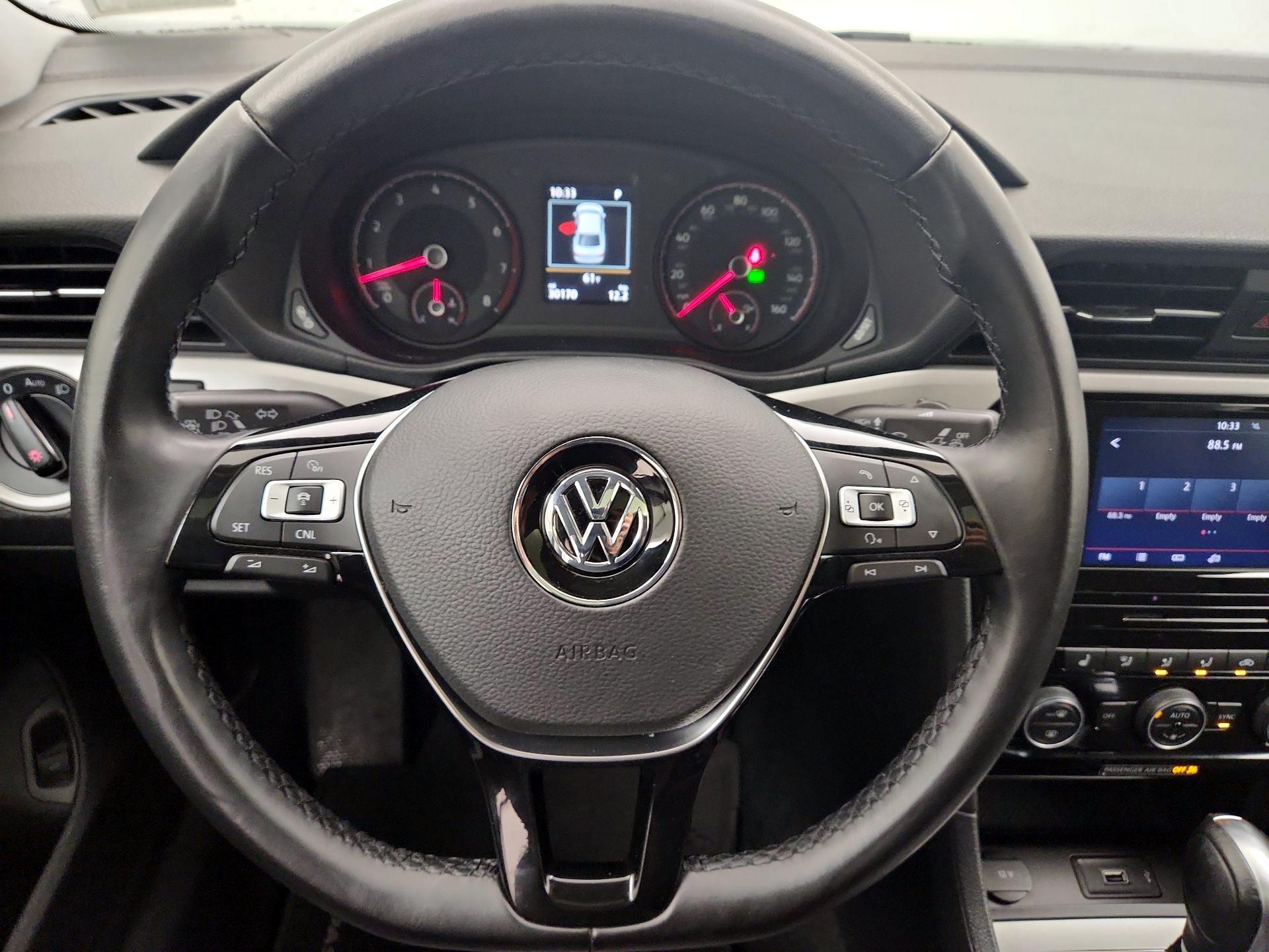 Thumbnail: 2020 Volkswagen Passat - 10