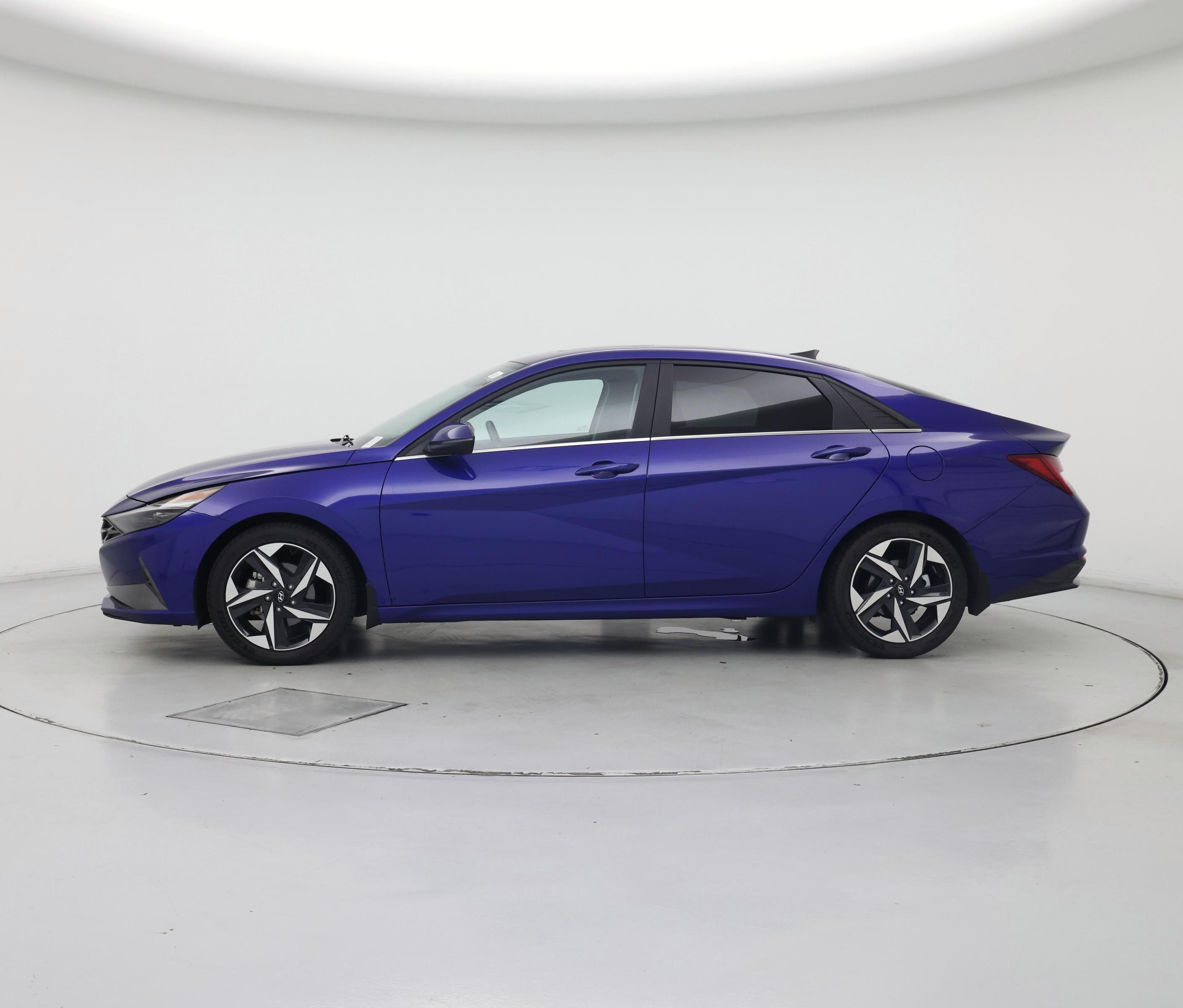 Thumbnail: 2023 Hyundai Elantra - 3