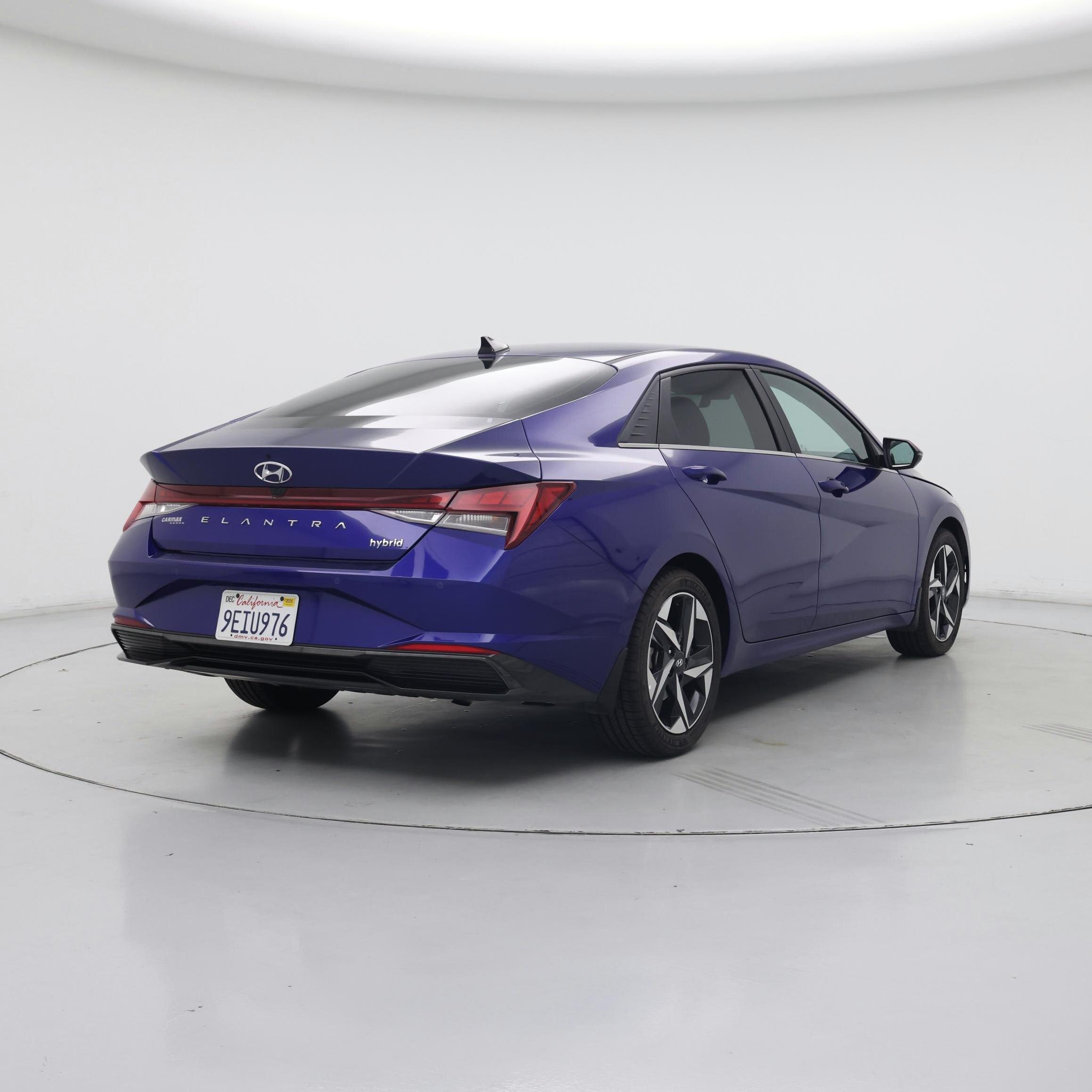 Thumbnail: 2023 Hyundai Elantra - 8