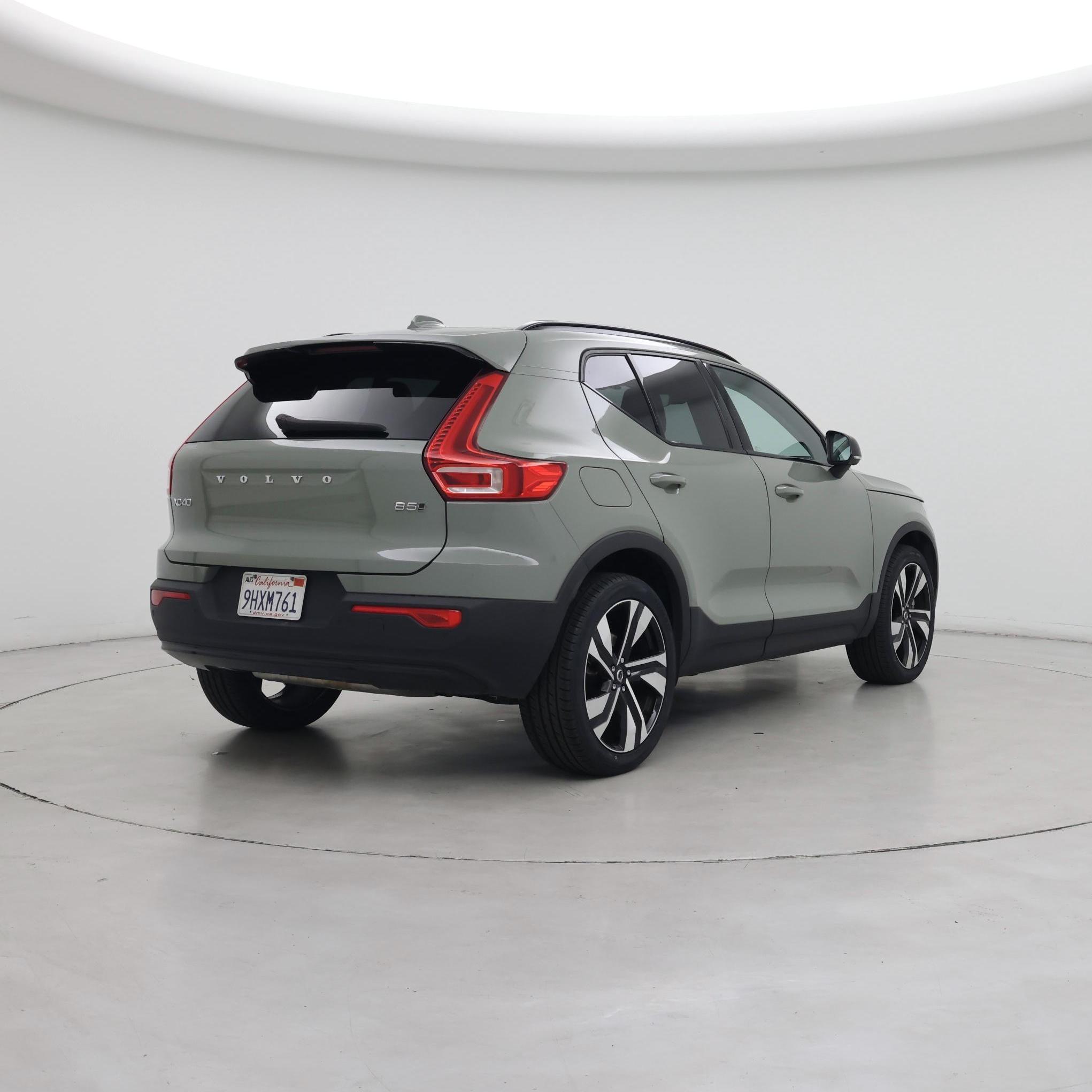 Thumbnail: 2024 Volvo XC40 - 8