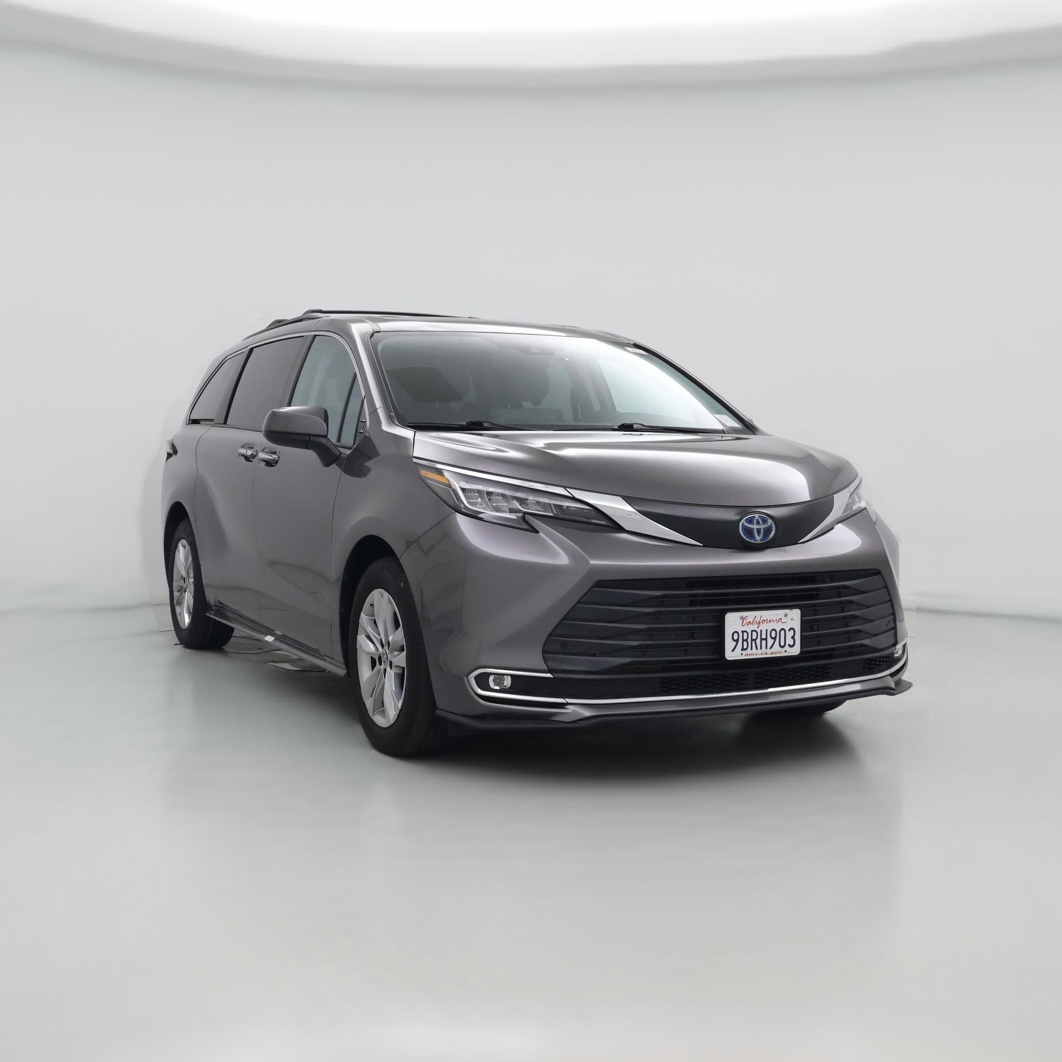 Thumbnail: 2022 Toyota Sienna - 1