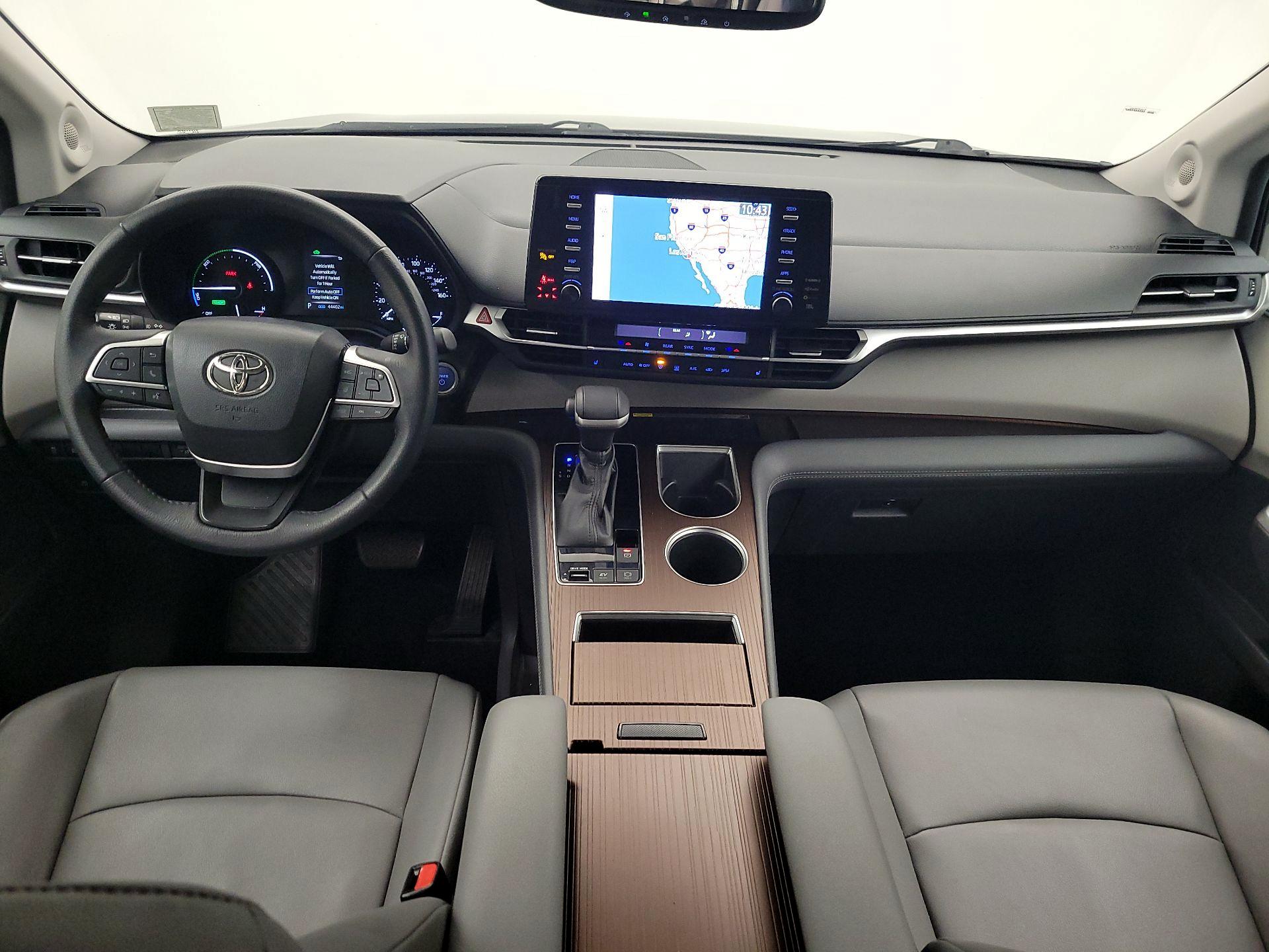 Thumbnail: 2022 Toyota Sienna - 9