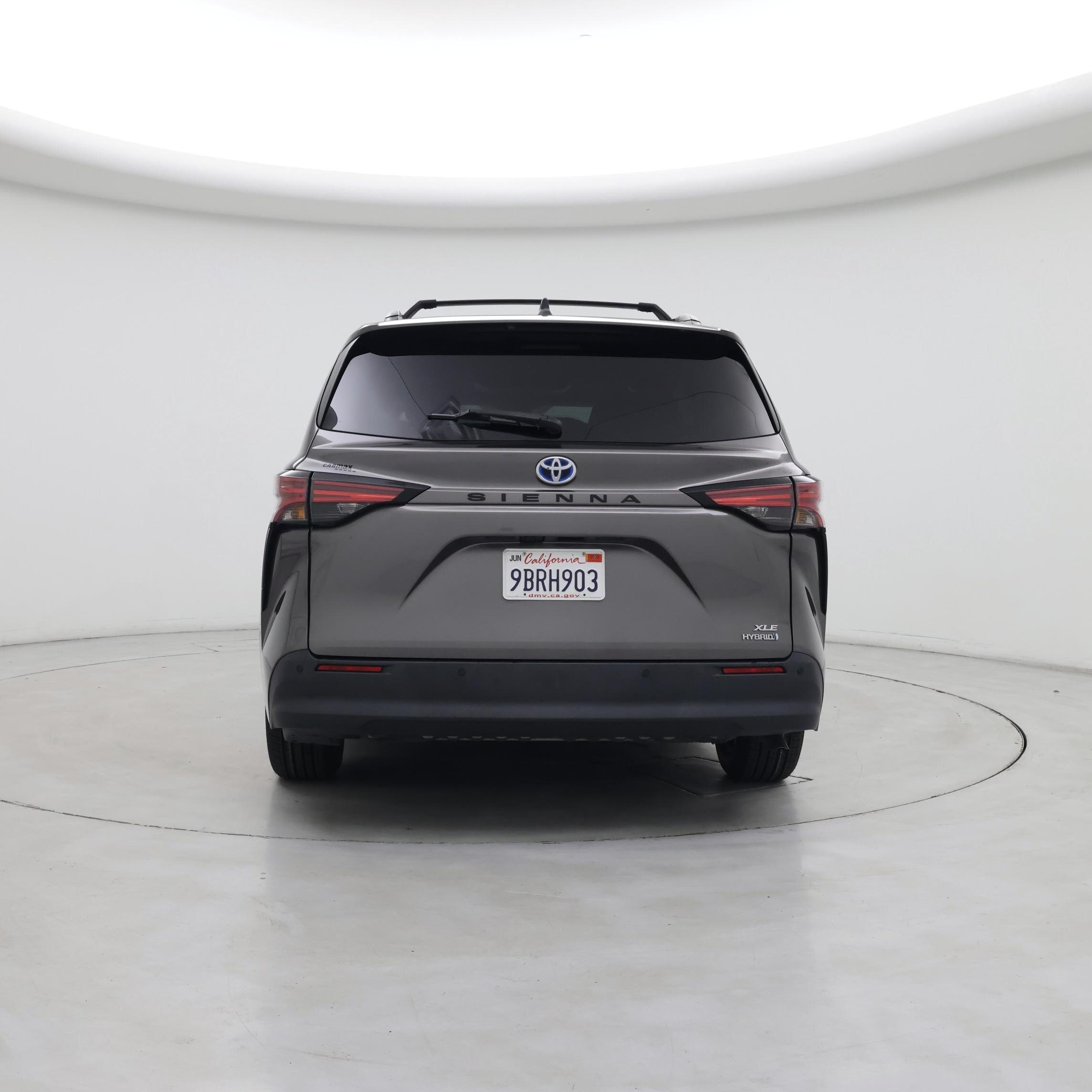 Thumbnail: 2022 Toyota Sienna - 6