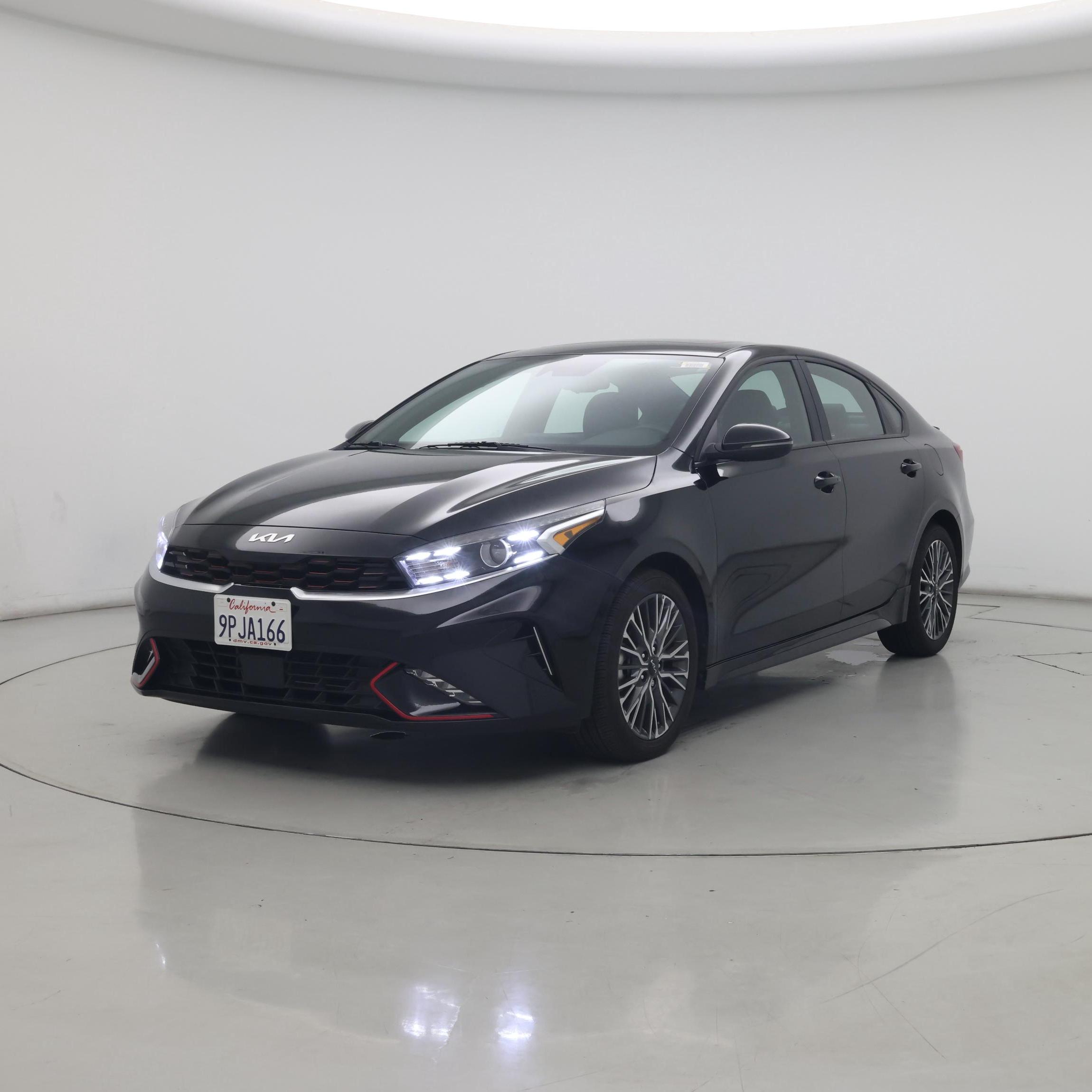 Thumbnail: 2024 Kia Forte - 4