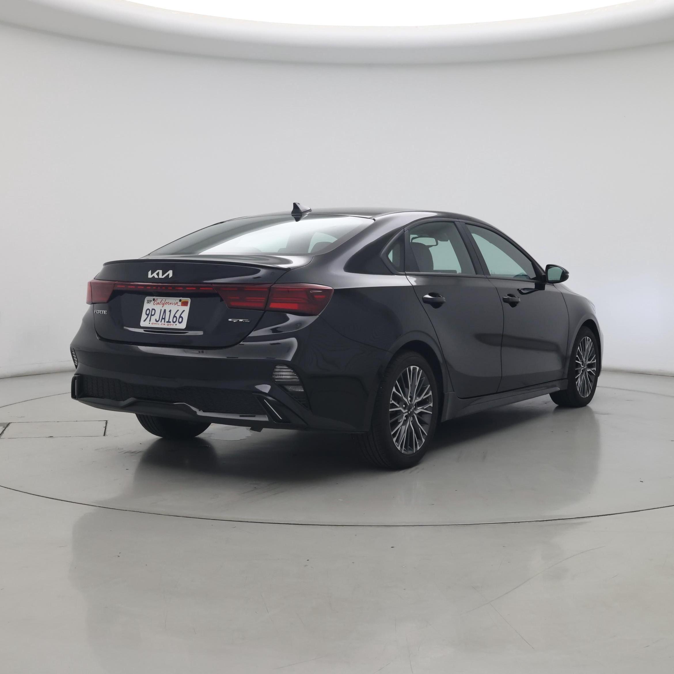 Thumbnail: 2024 Kia Forte - 8