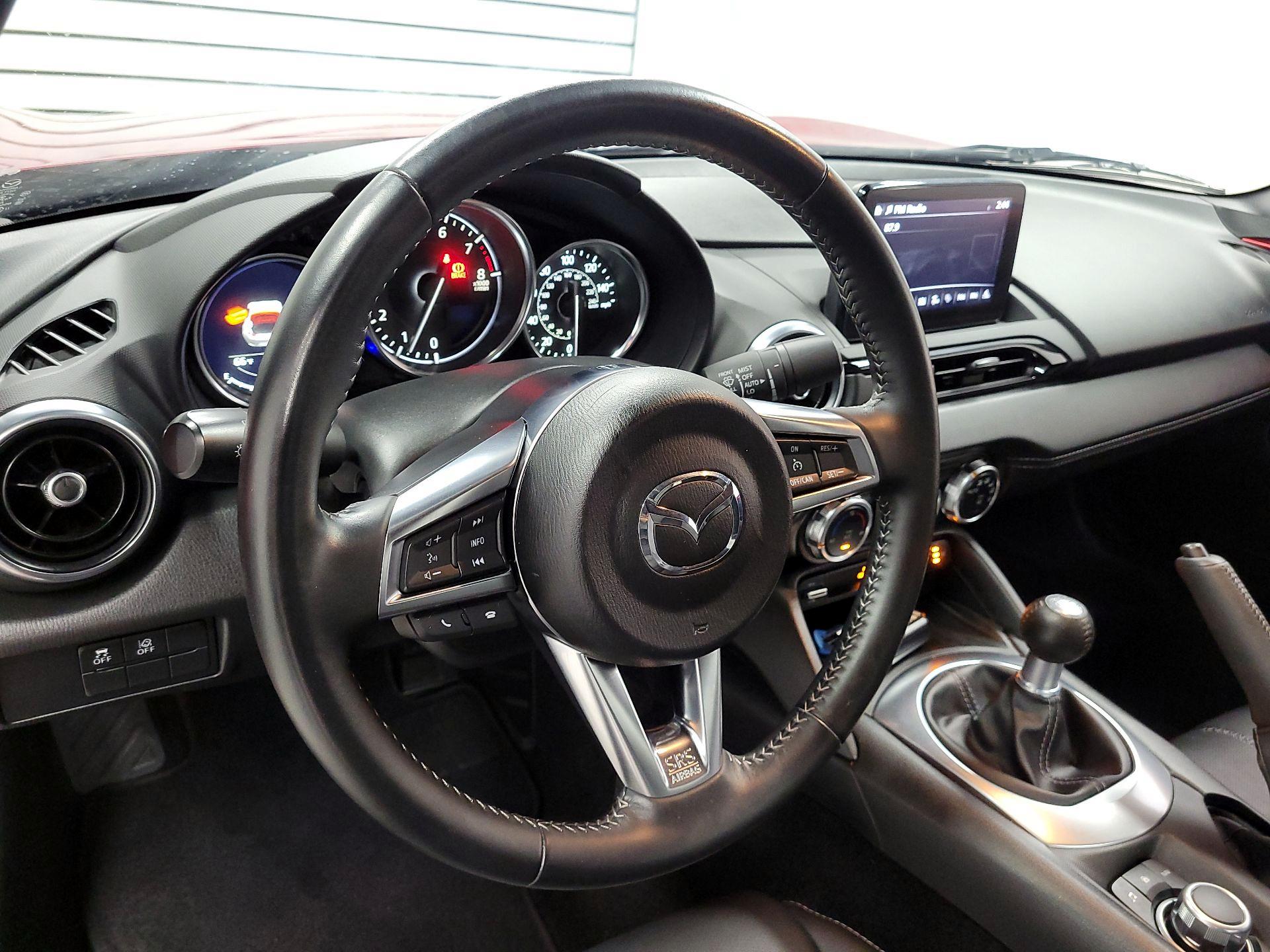 Thumbnail: 2023 Mazda MX-5 Miata - 9
