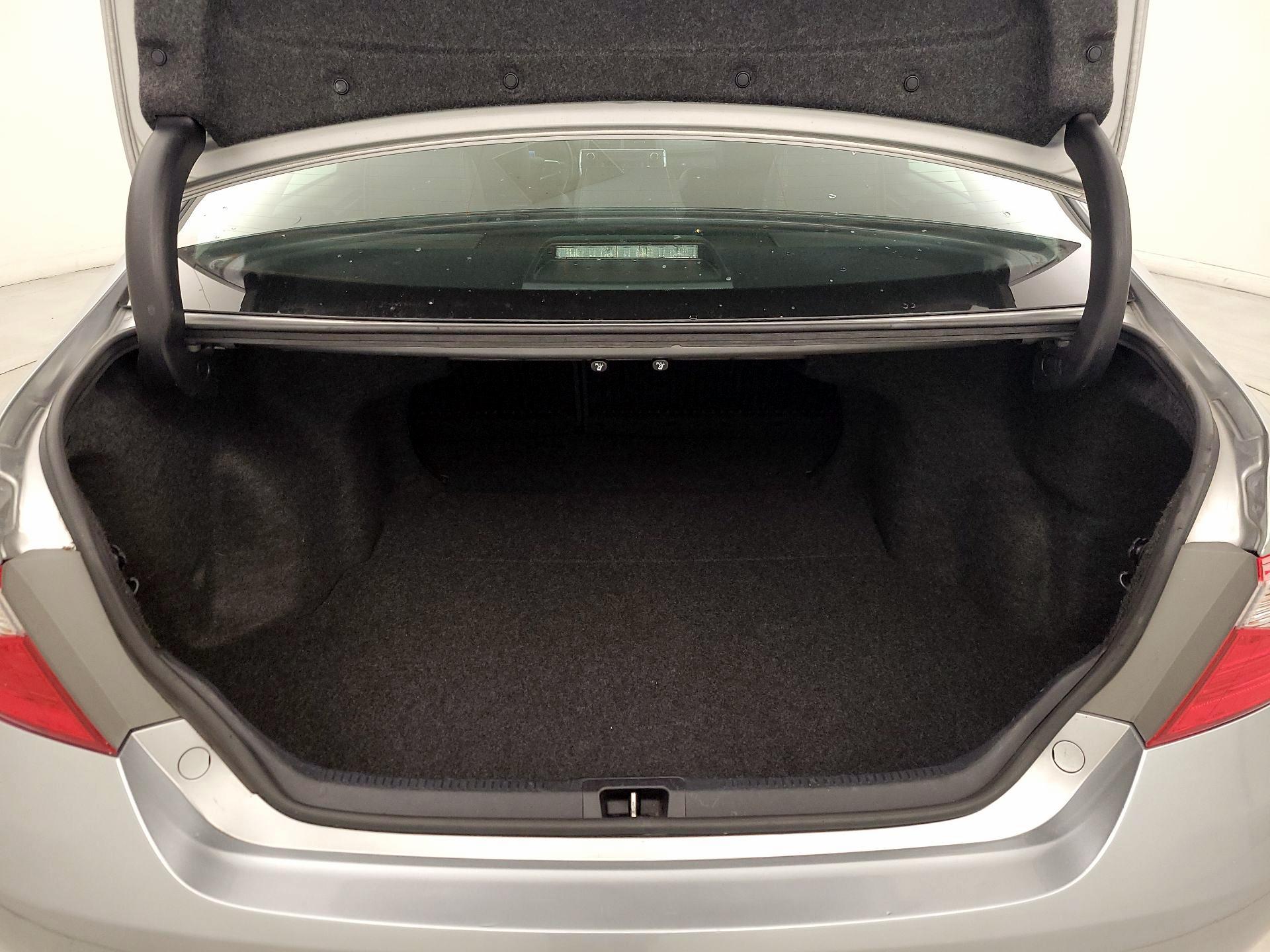 Thumbnail: 2017 Toyota Camry - 20