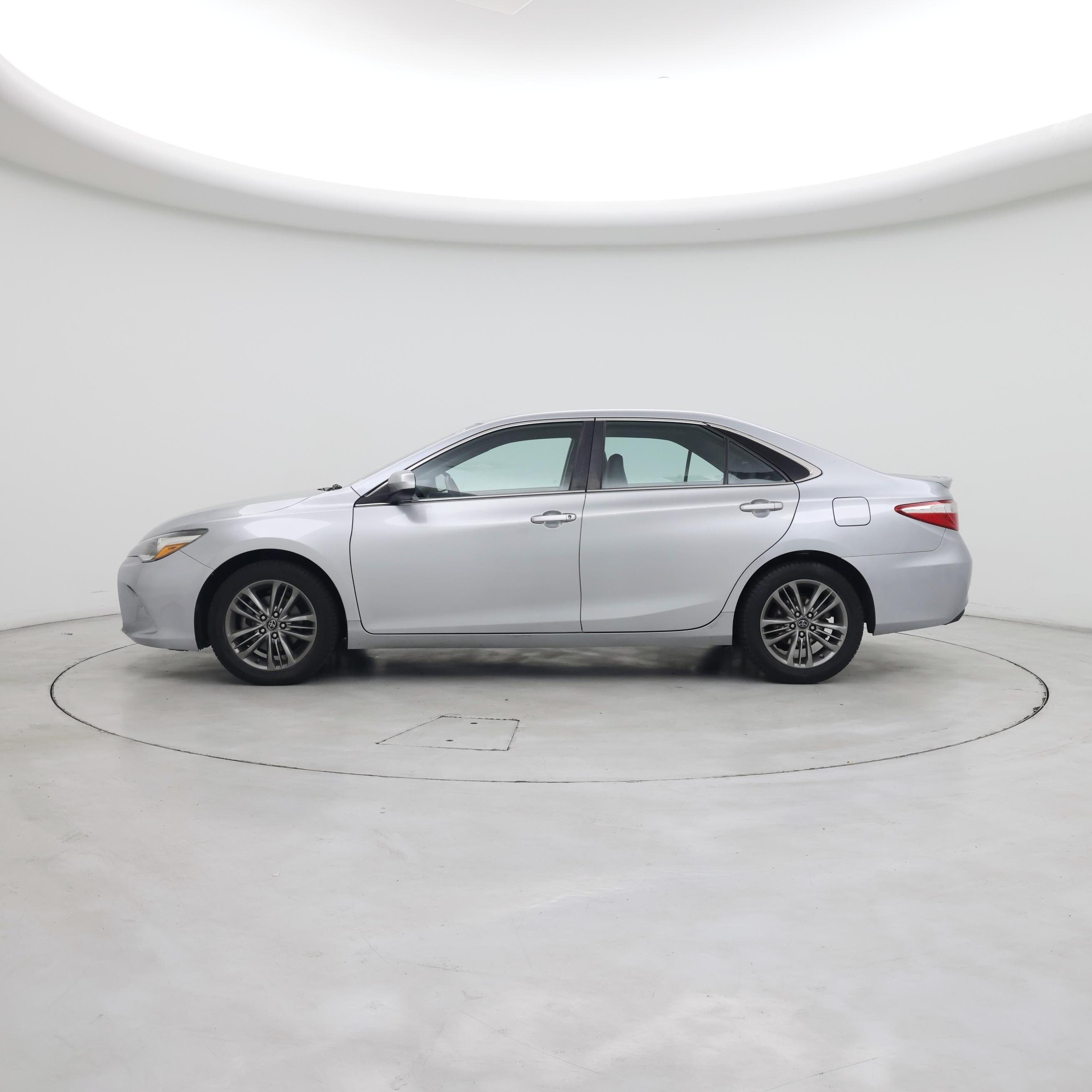 Thumbnail: 2017 Toyota Camry - 3