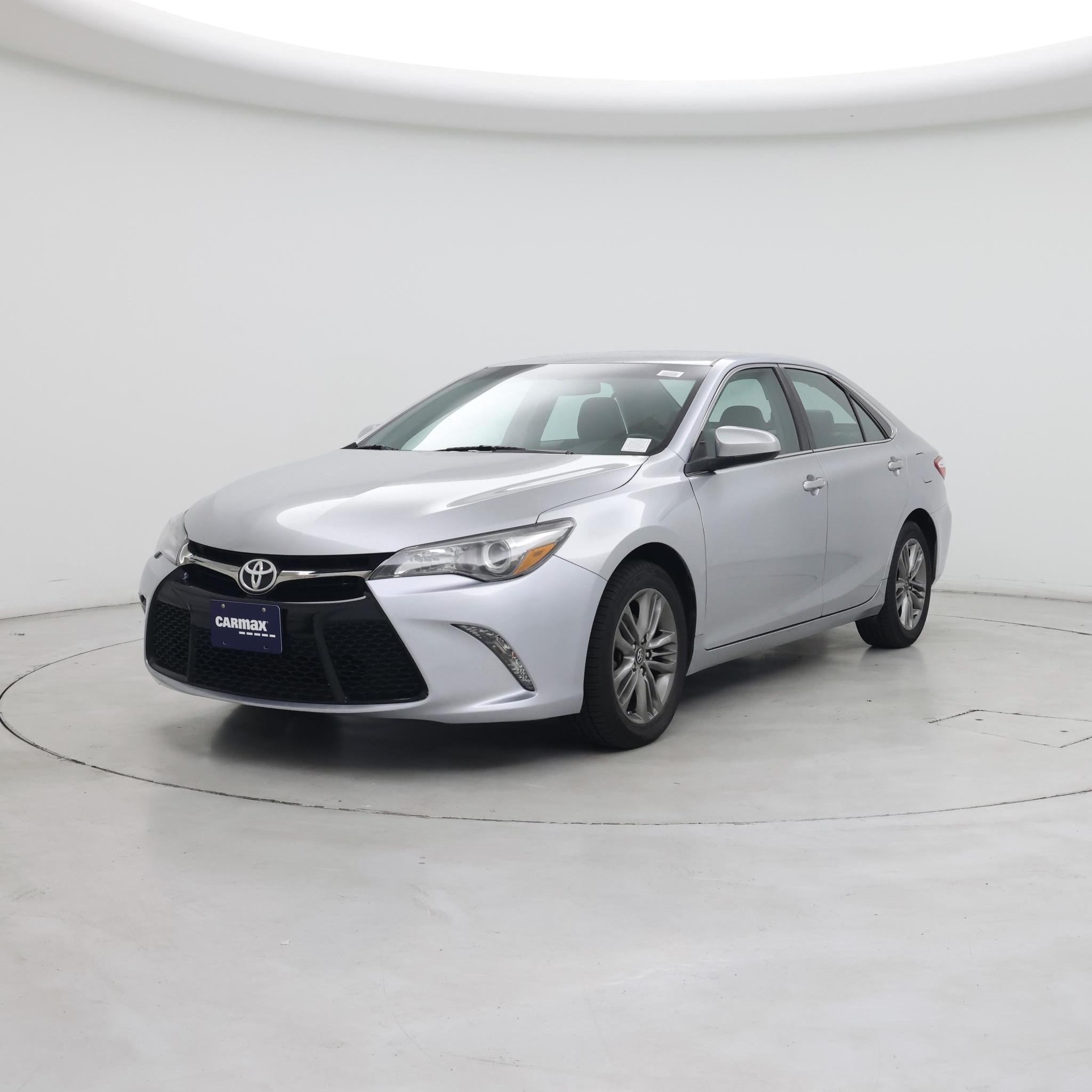 Thumbnail: 2017 Toyota Camry - 4