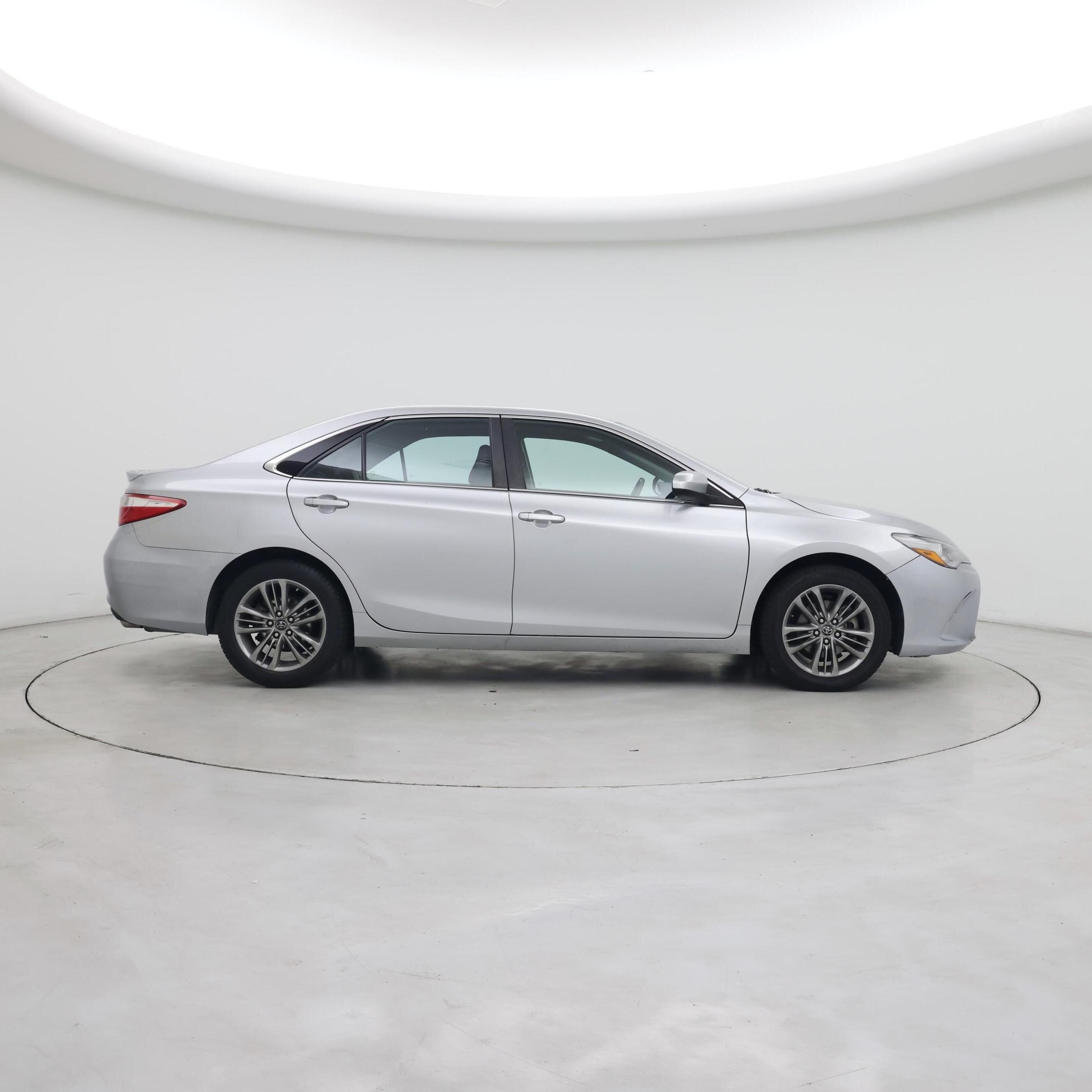 Thumbnail: 2017 Toyota Camry - 7